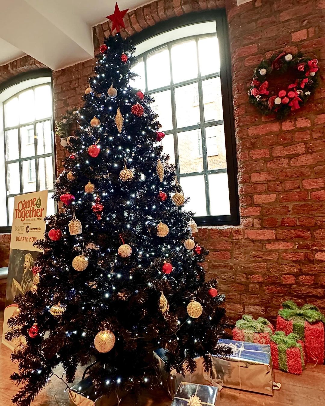 เข้ม -  หัสวีร์ ภัคพงษ์ไพศาล