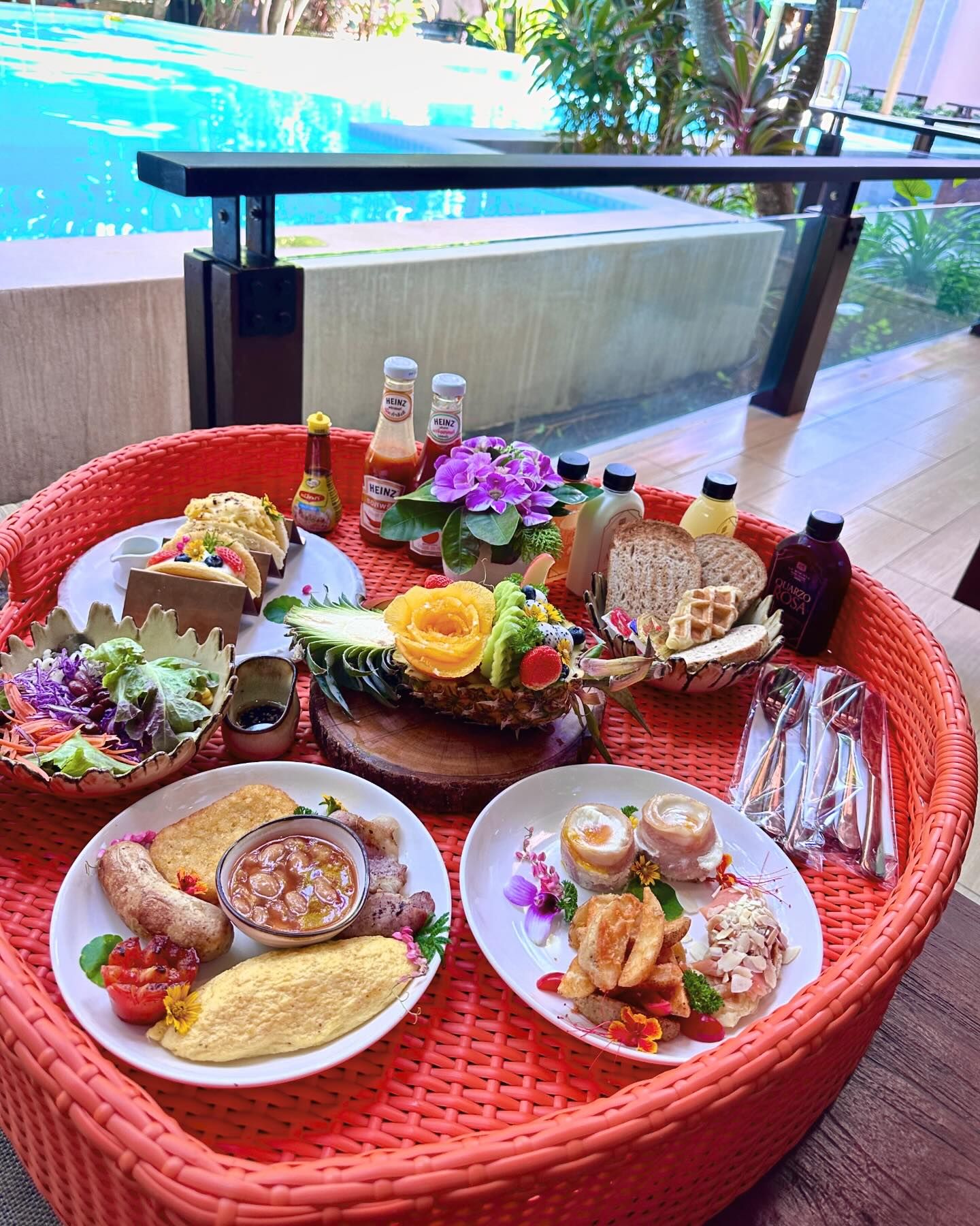 เข้ม -  หัสวีร์ ภัคพงษ์ไพศาล