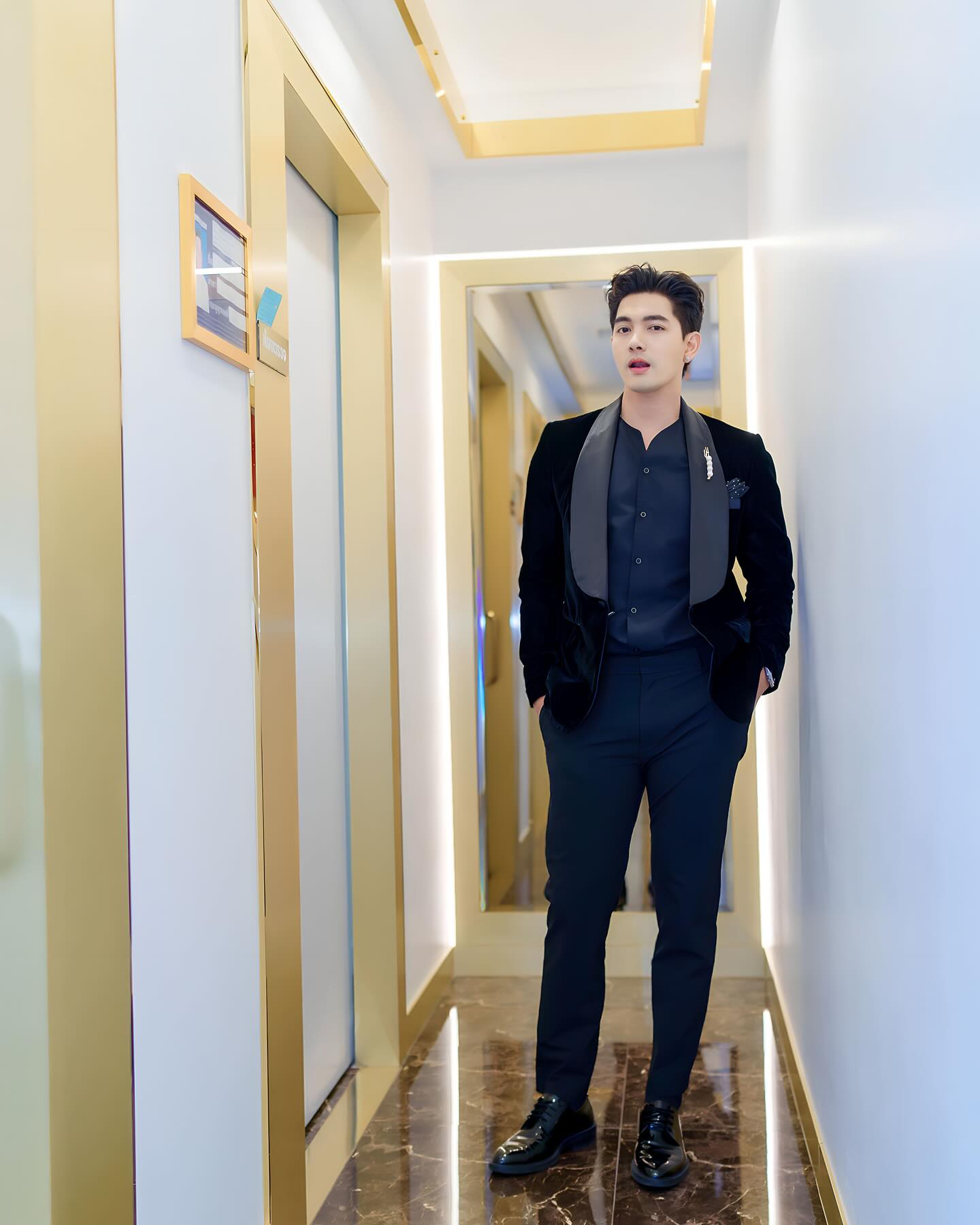 เข้ม -  หัสวีร์ ภัคพงษ์ไพศาล