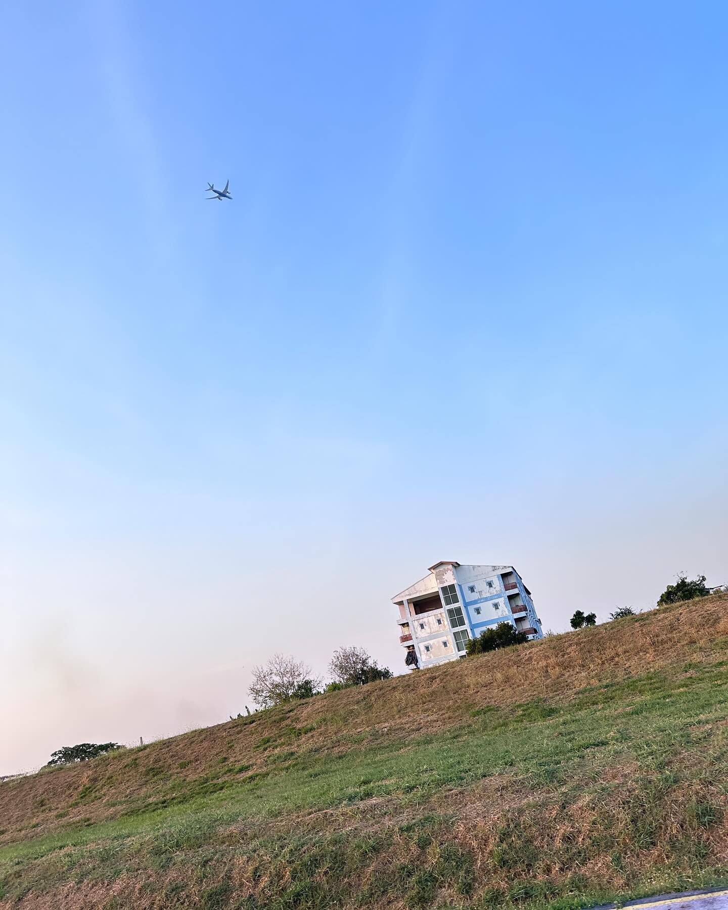 เข้ม -  หัสวีร์ ภัคพงษ์ไพศาล