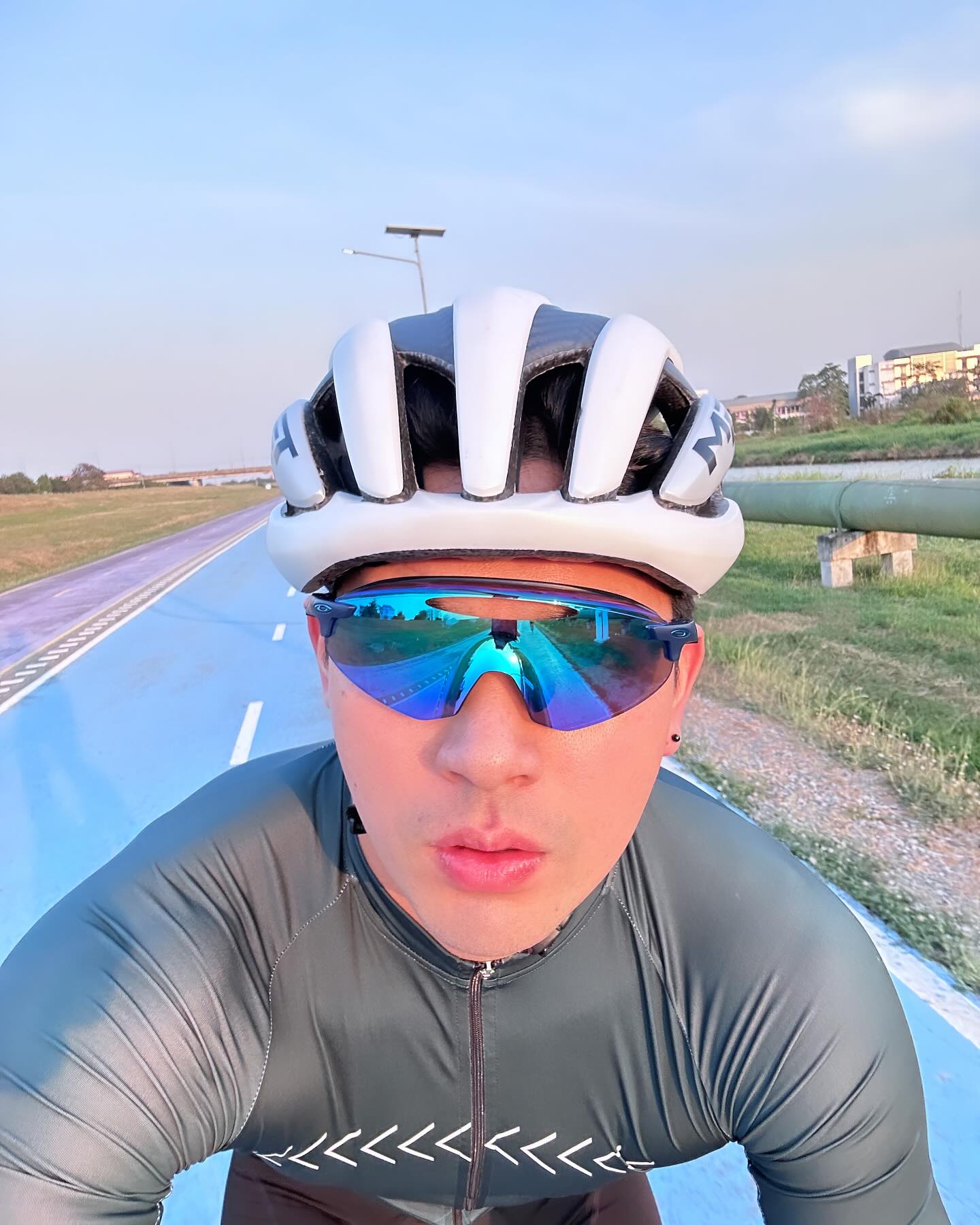 เข้ม -  หัสวีร์ ภัคพงษ์ไพศาล