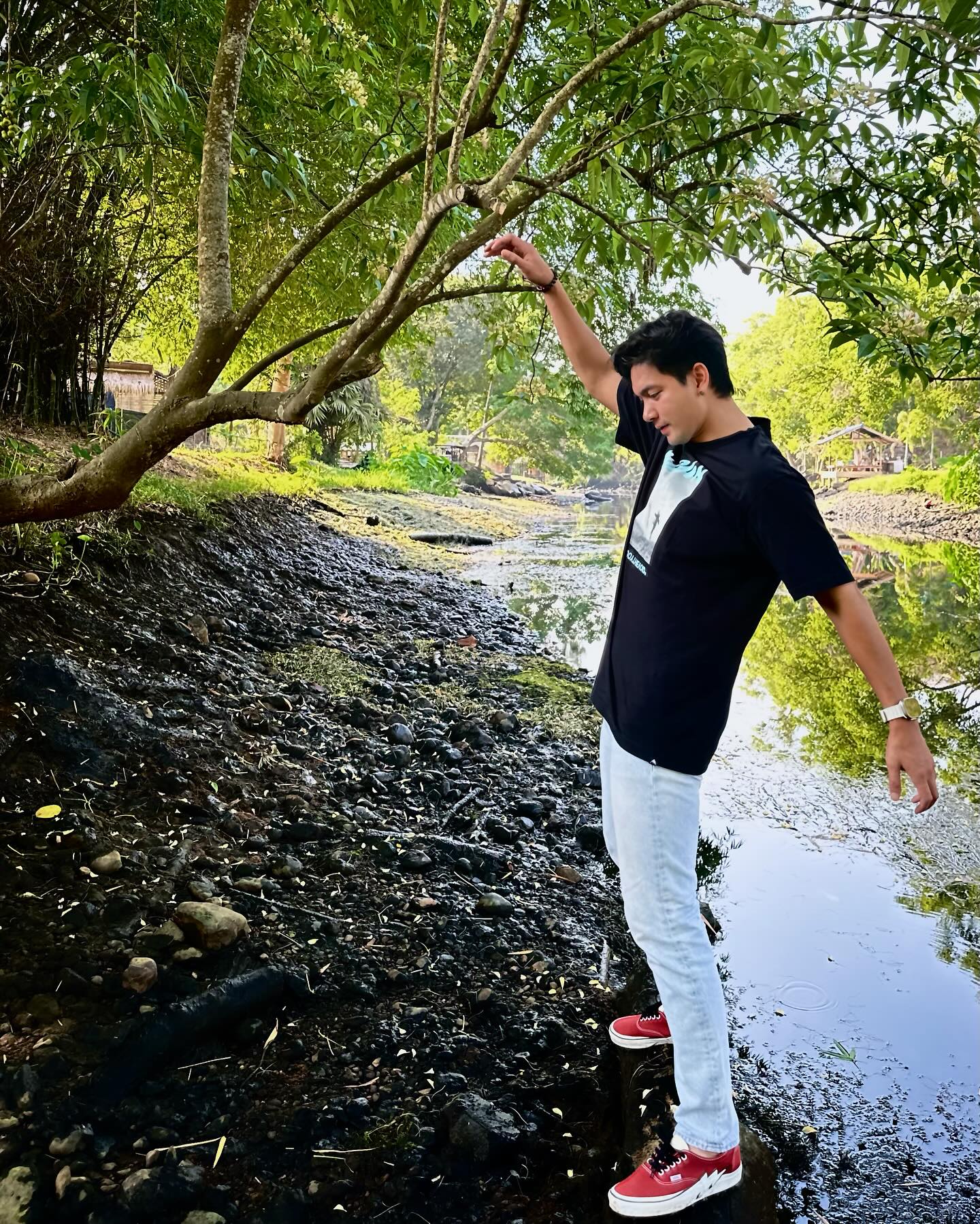 เข้ม -  หัสวีร์ ภัคพงษ์ไพศาล