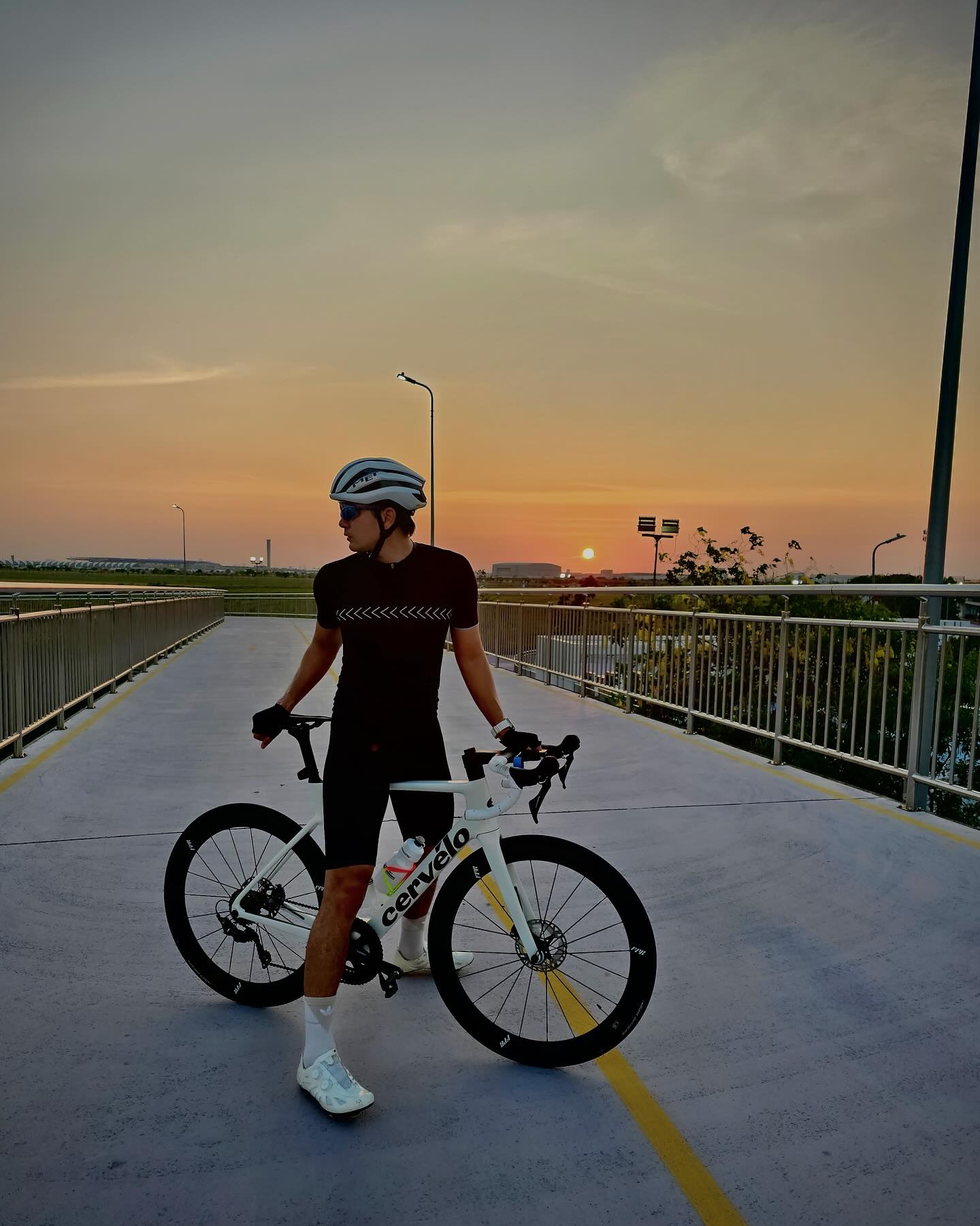 เข้ม -  หัสวีร์ ภัคพงษ์ไพศาล