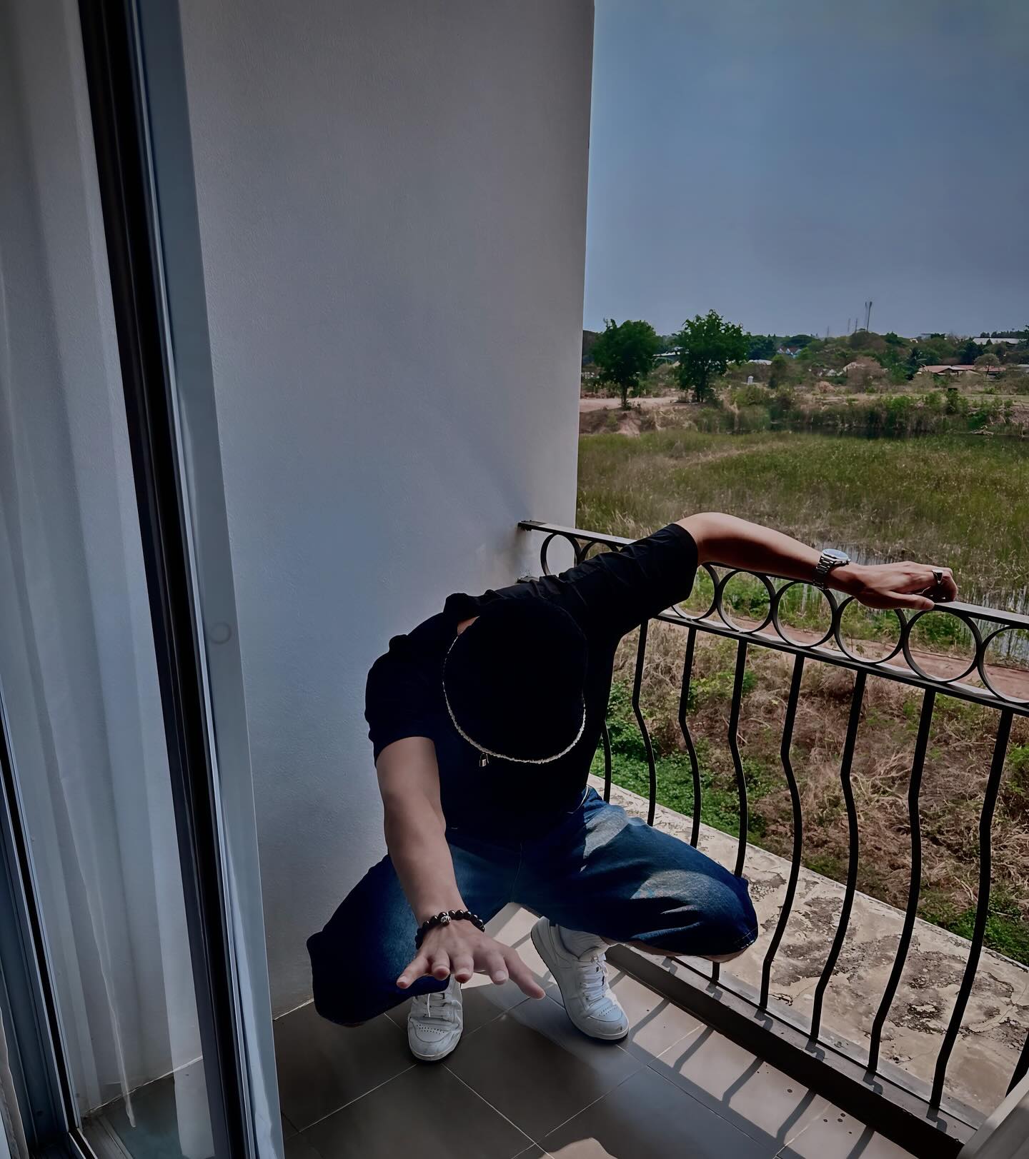 เข้ม -  หัสวีร์ ภัคพงษ์ไพศาล