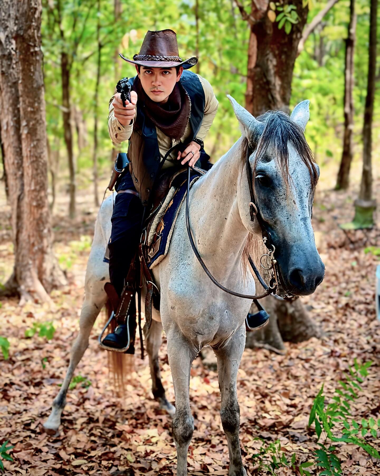 เข้ม -  หัสวีร์ ภัคพงษ์ไพศาล