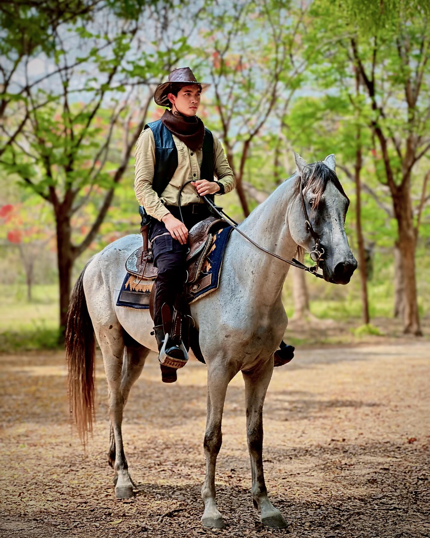 เข้ม -  หัสวีร์ ภัคพงษ์ไพศาล