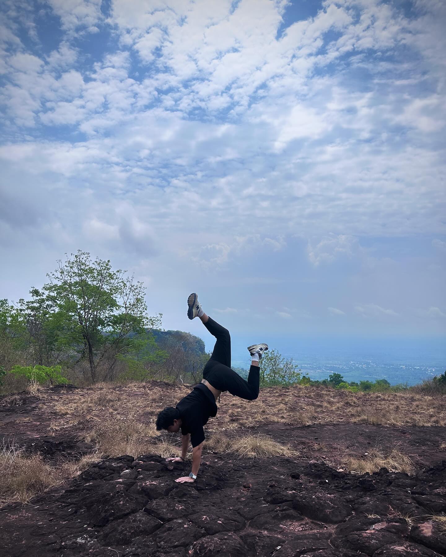 เข้ม -  หัสวีร์ ภัคพงษ์ไพศาล