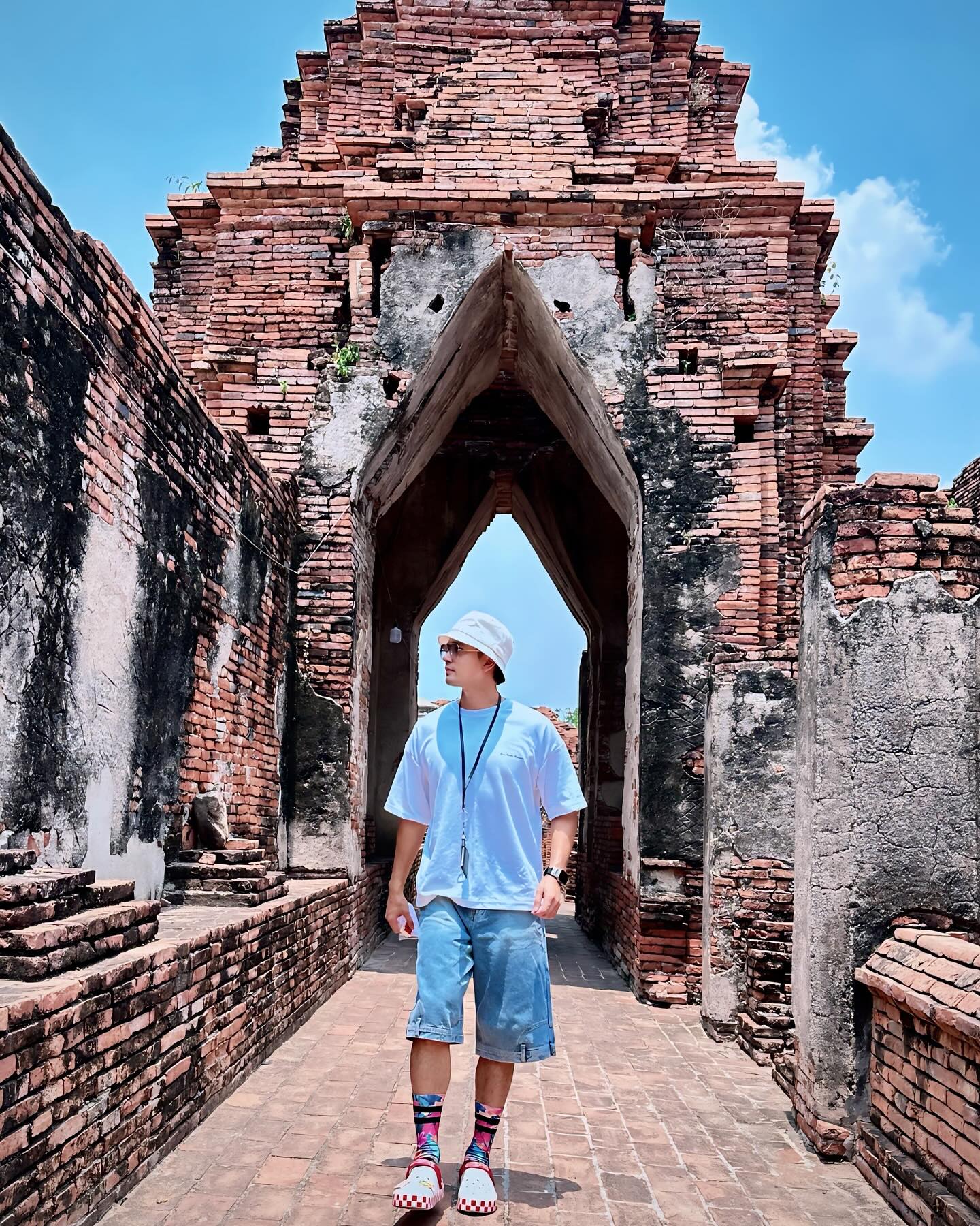 เข้ม -  หัสวีร์ ภัคพงษ์ไพศาล