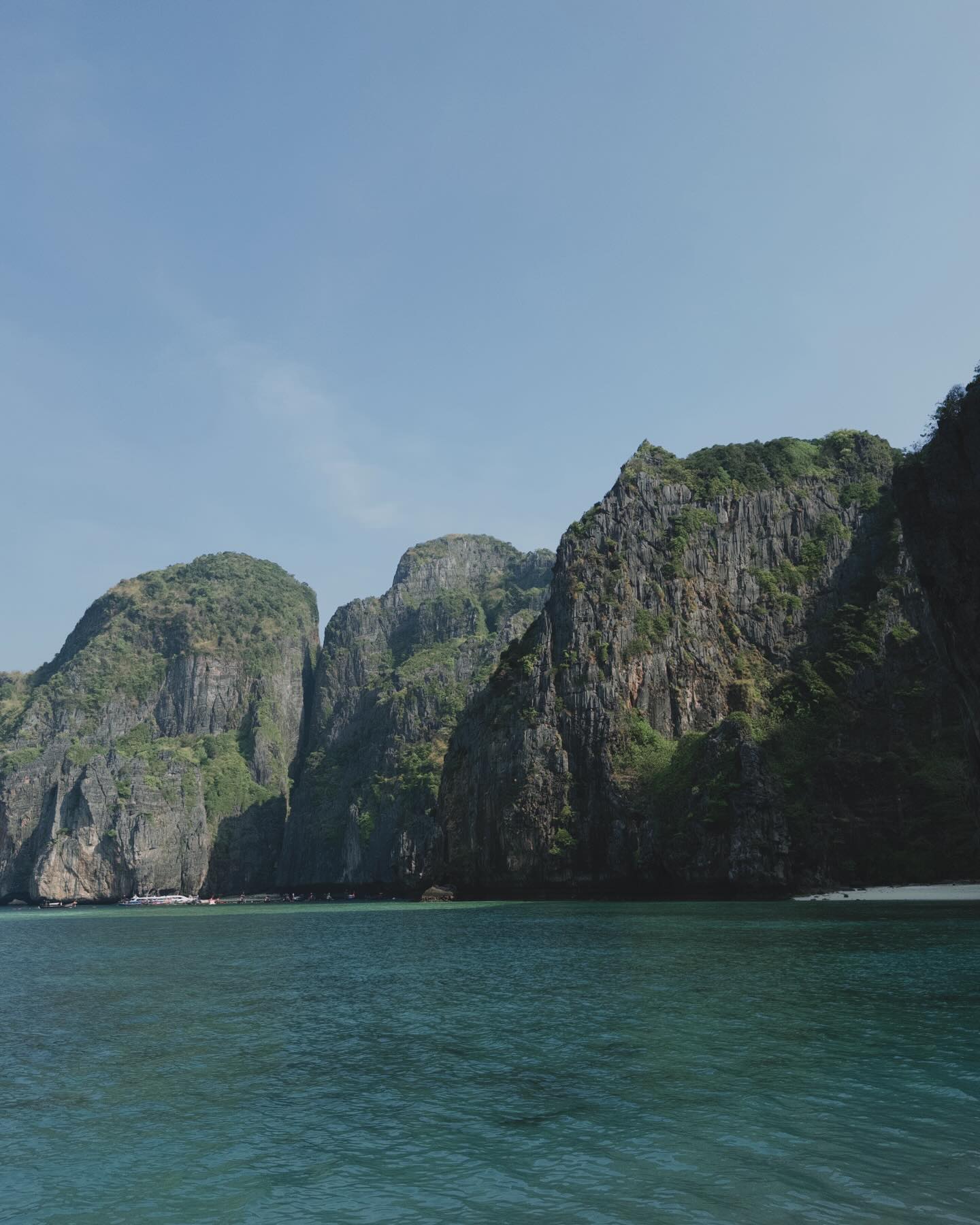 เข้ม -  หัสวีร์ ภัคพงษ์ไพศาล