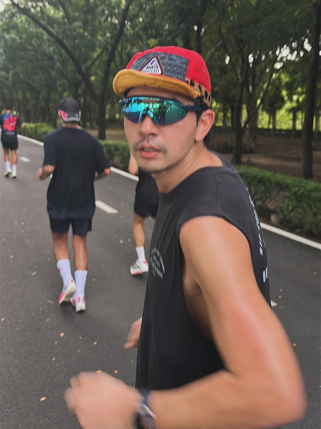 เข้ม -  หัสวีร์ ภัคพงษ์ไพศาล