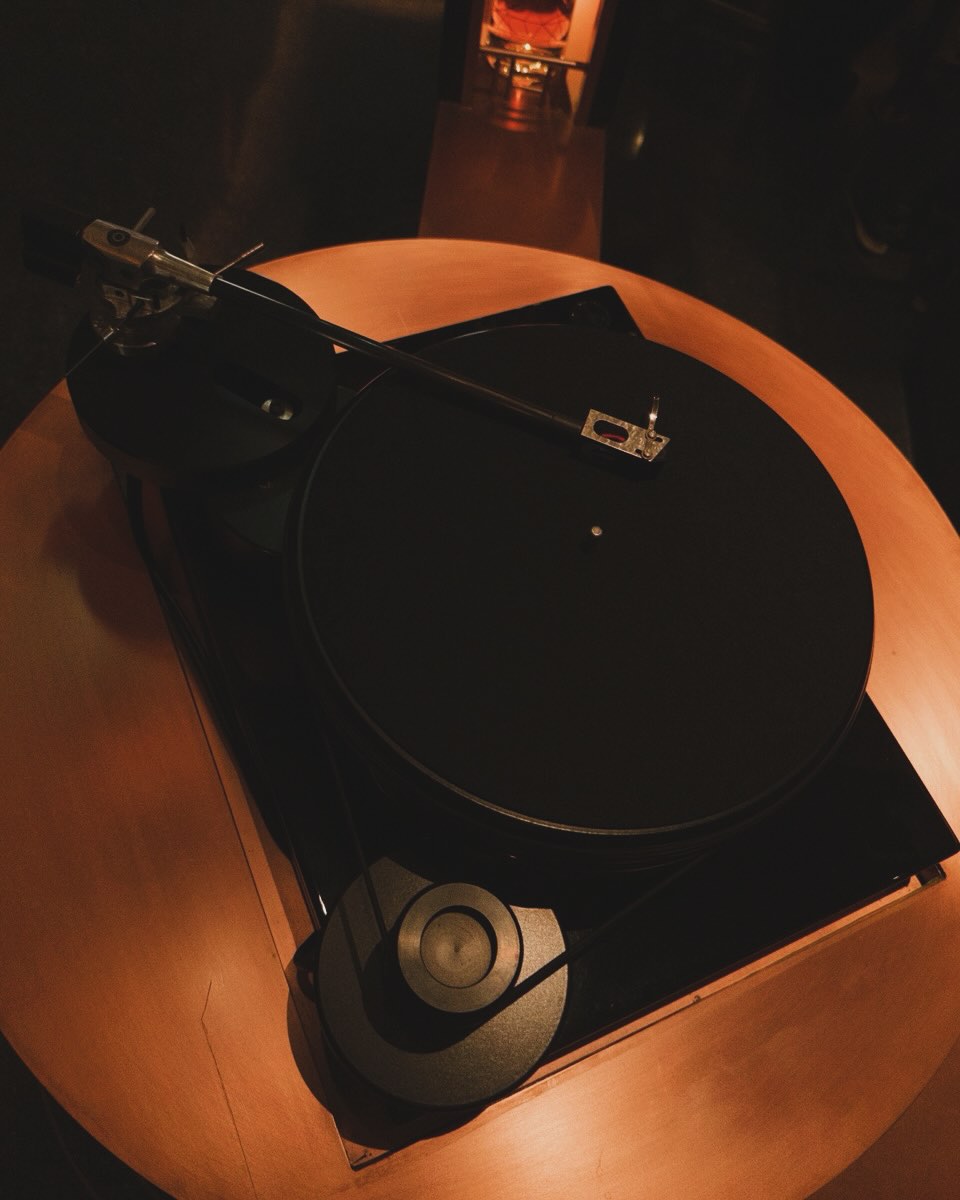 เข้ม -  หัสวีร์ ภัคพงษ์ไพศาล