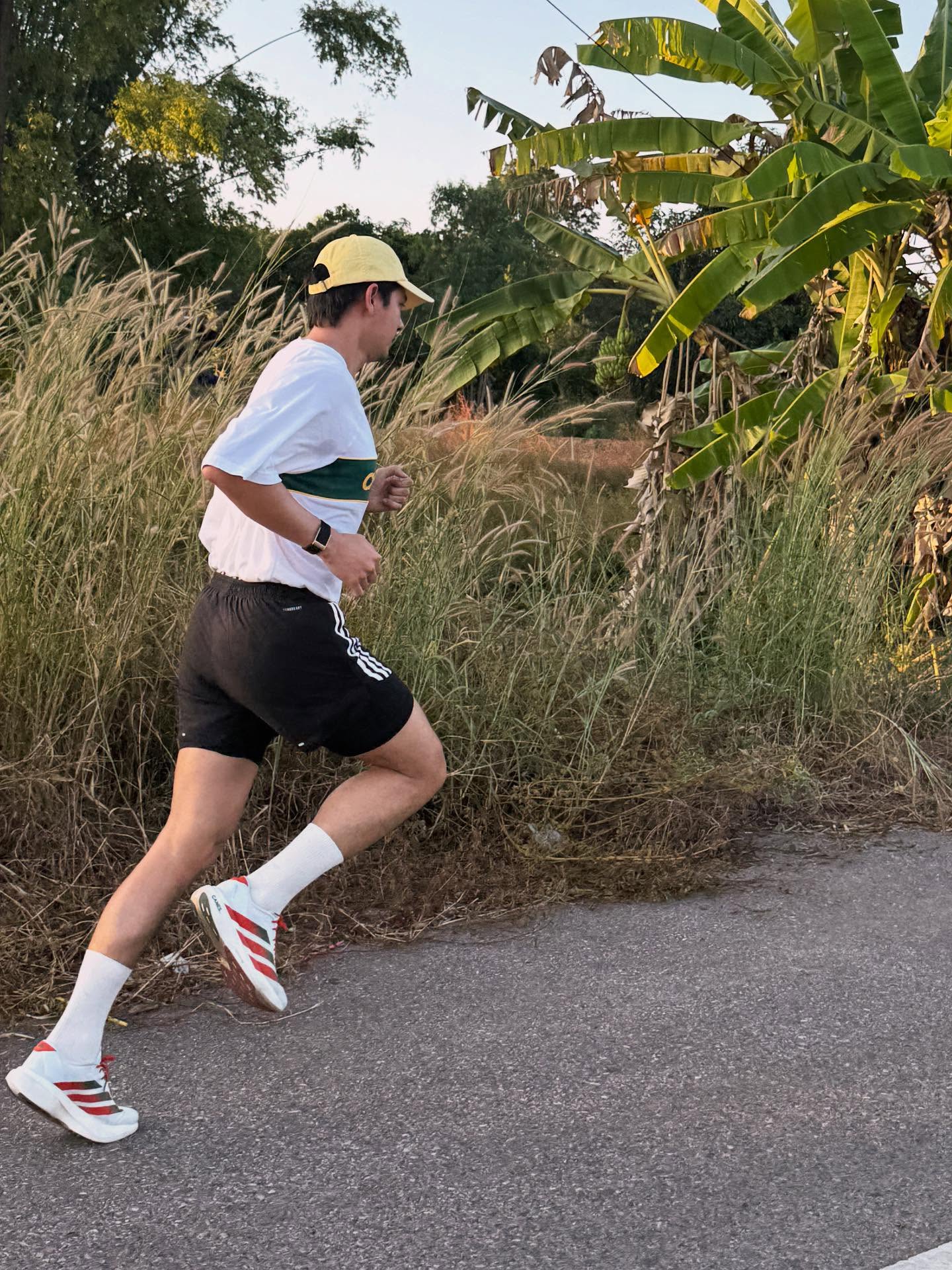 เข้ม -  หัสวีร์ ภัคพงษ์ไพศาล