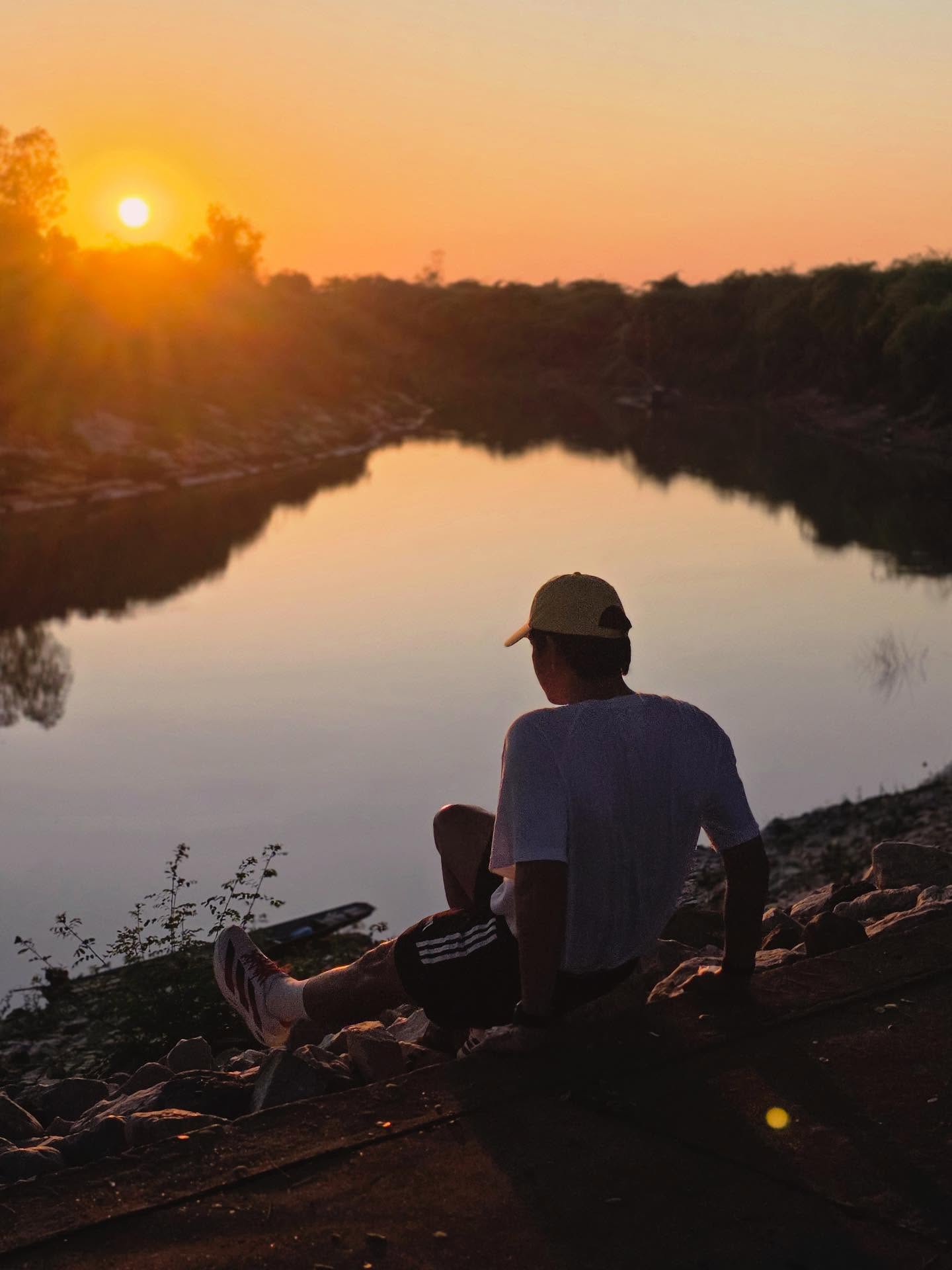 เข้ม -  หัสวีร์ ภัคพงษ์ไพศาล