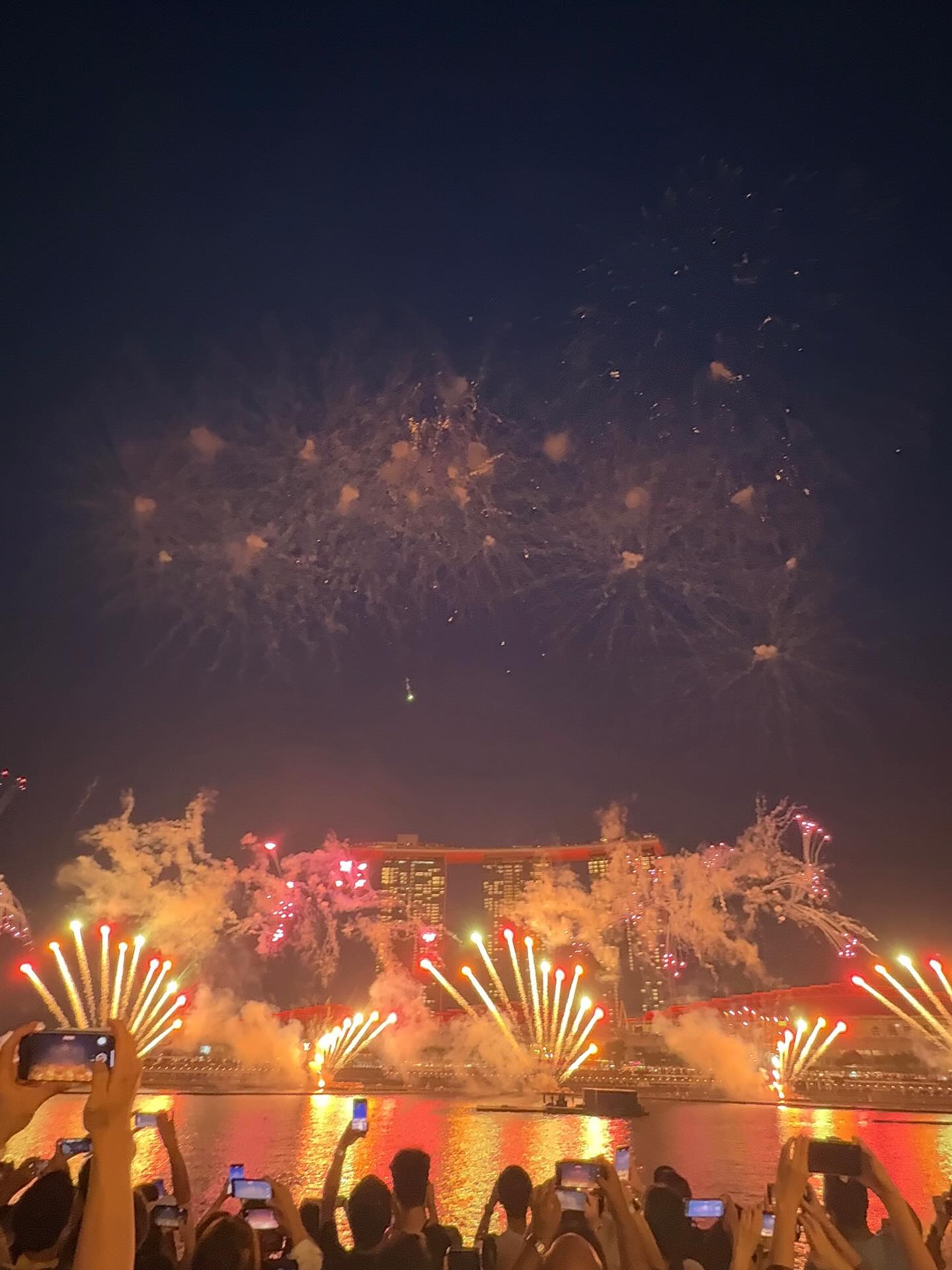 เข้ม -  หัสวีร์ ภัคพงษ์ไพศาล