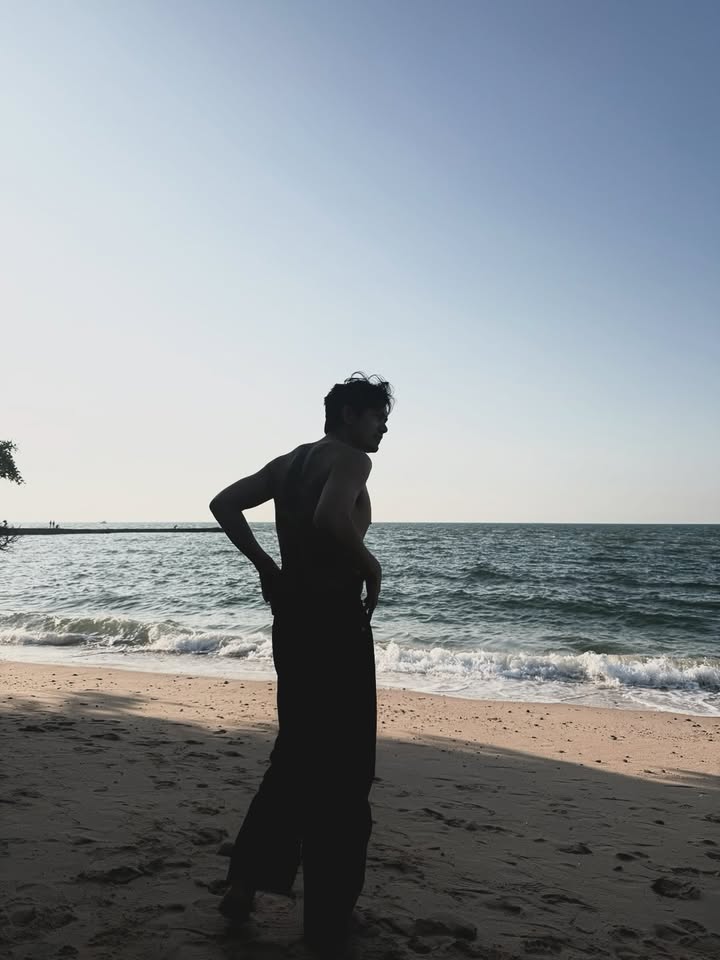 เข้ม -  หัสวีร์ ภัคพงษ์ไพศาล