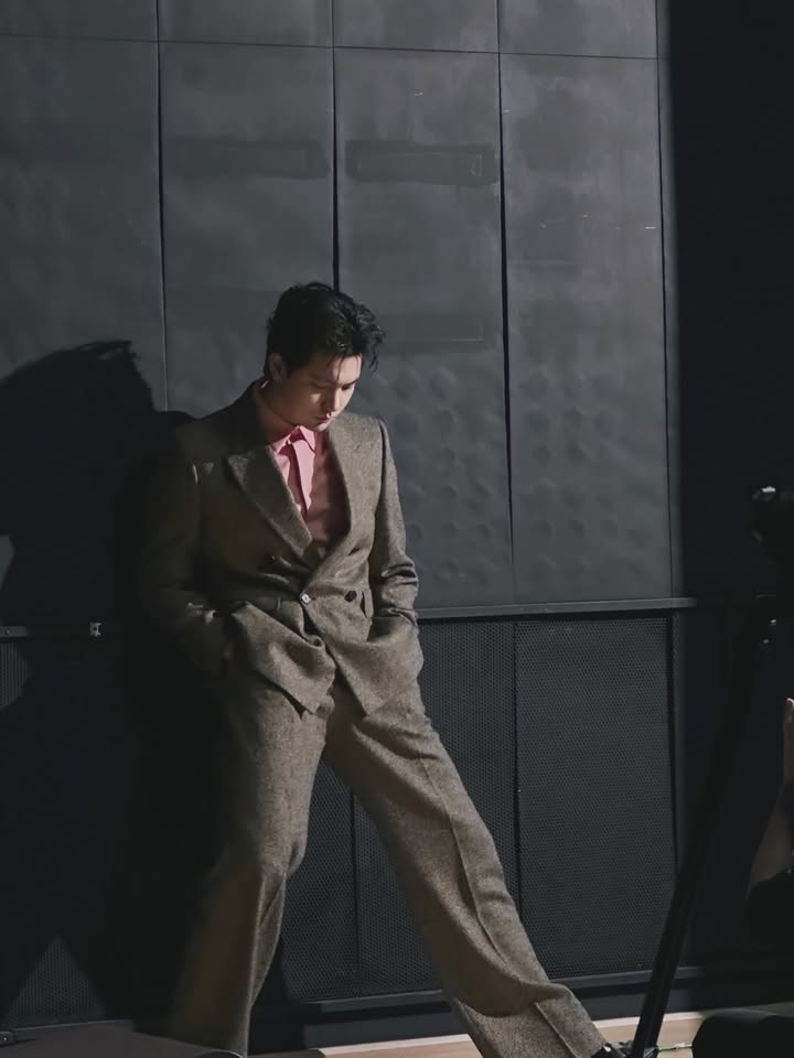 เข้ม -  หัสวีร์ ภัคพงษ์ไพศาล