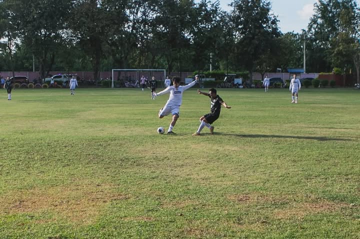 เข้ม -  หัสวีร์ ภัคพงษ์ไพศาล