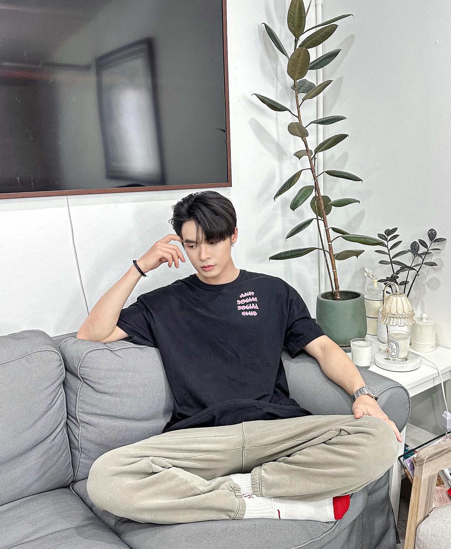 บิลลี่ - ภัทรชนน อ่อนสอาด