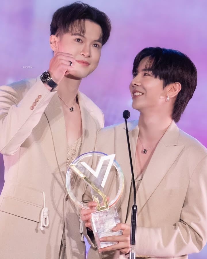 บิลลี่ - ภัทรชนน อ่อนสอาด