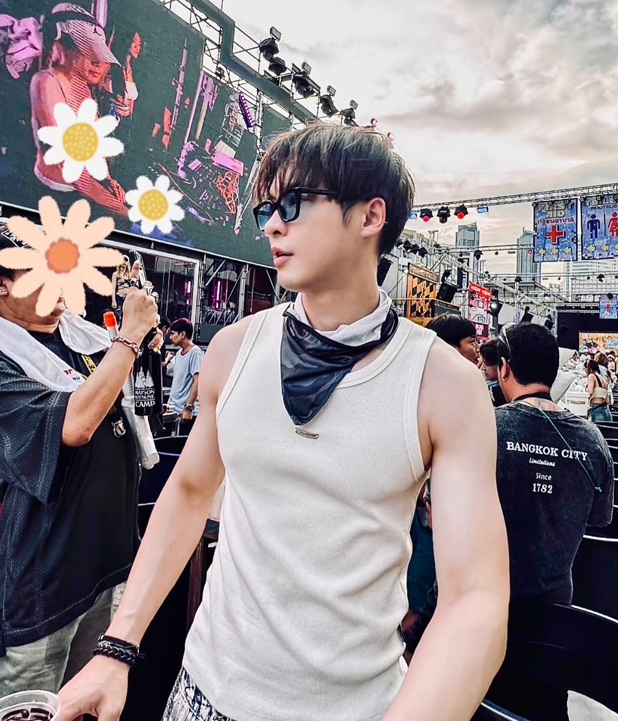 บิลลี่ - ภัทรชนน อ่อนสอาด