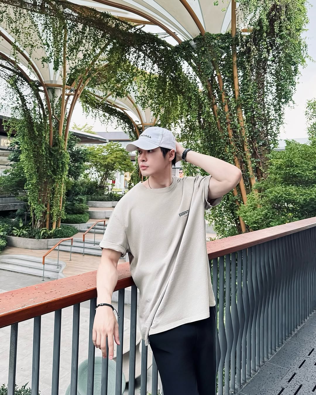 บิลลี่ - ภัทรชนน อ่อนสอาด