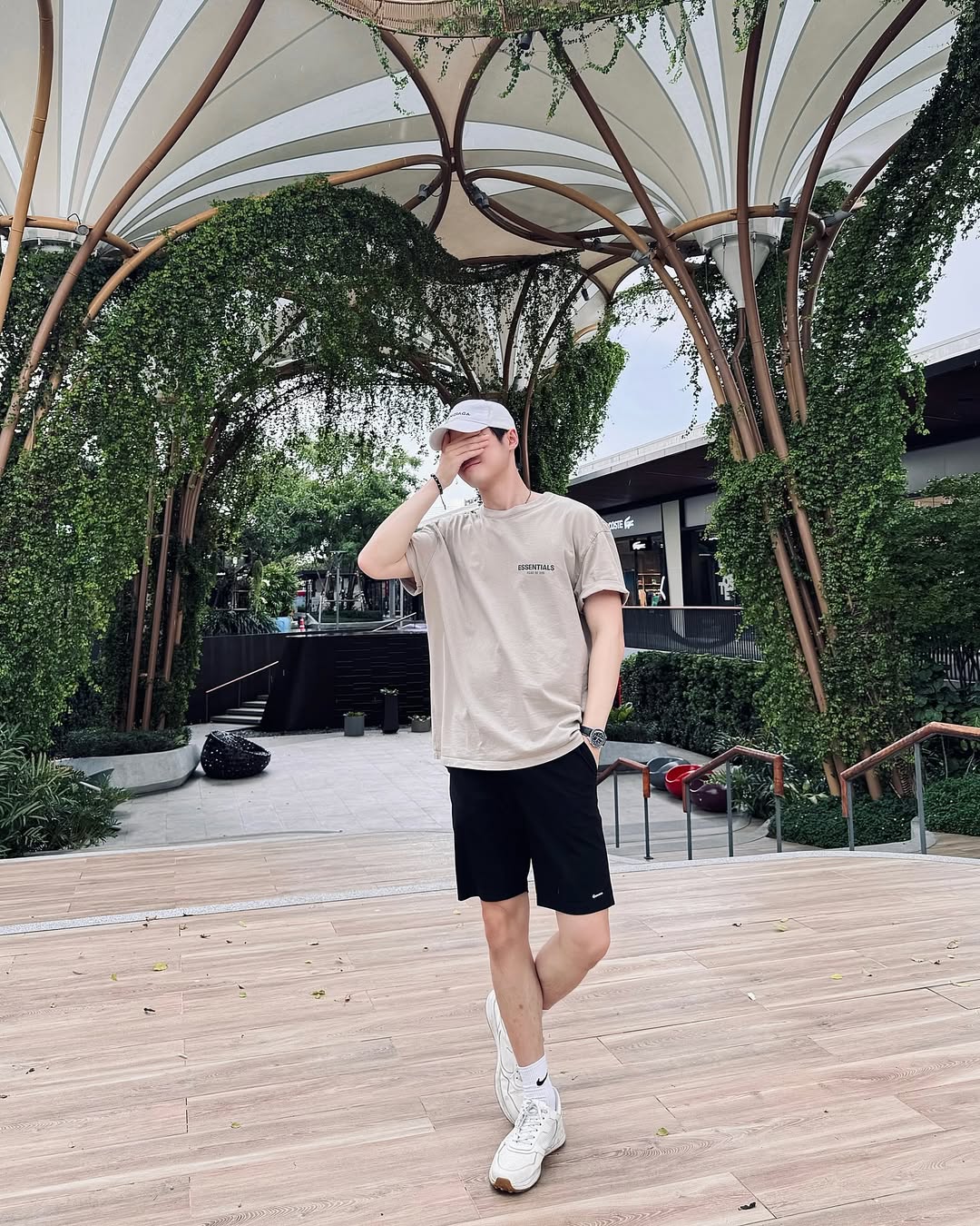 บิลลี่ - ภัทรชนน อ่อนสอาด