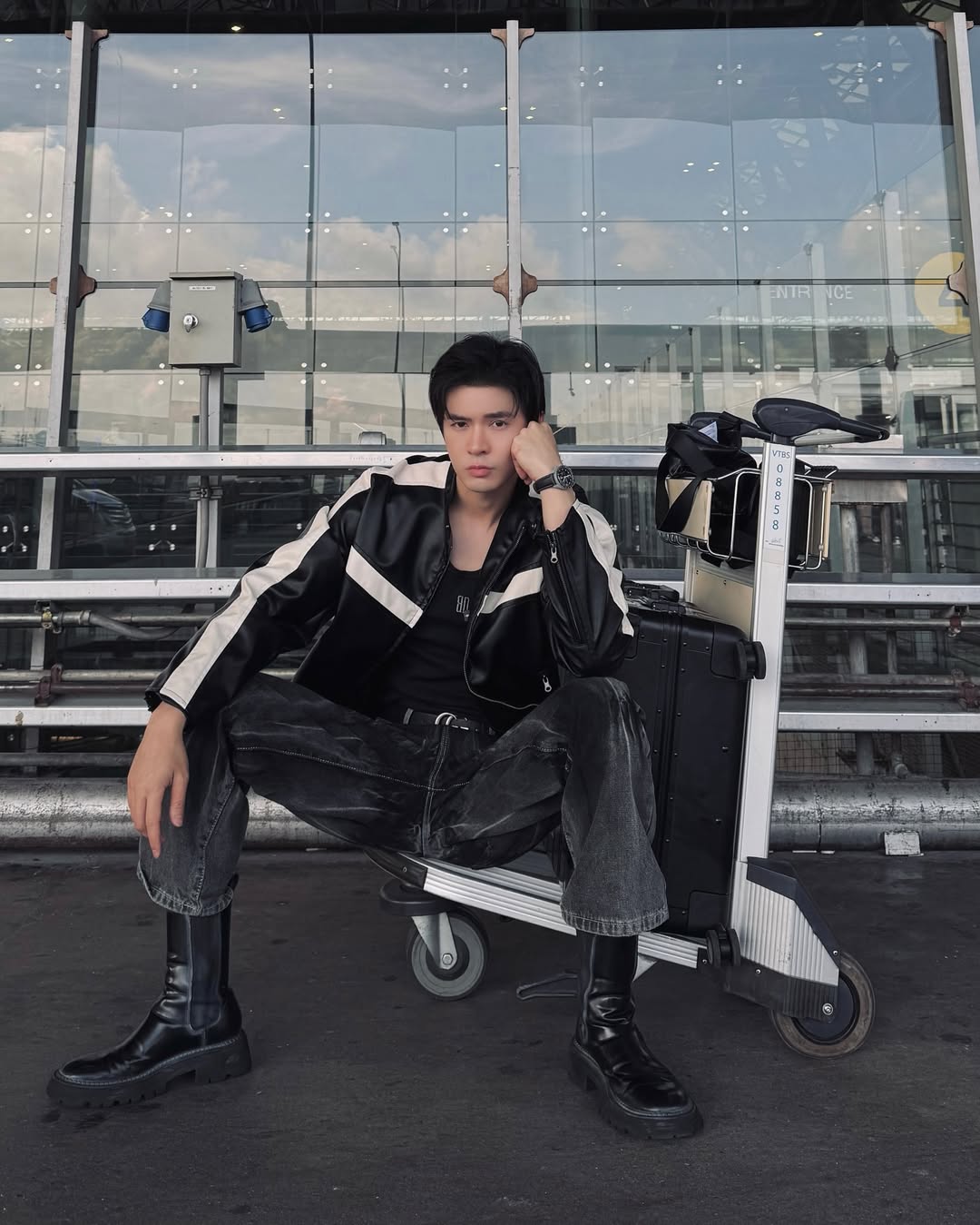 บิลลี่ - ภัทรชนน อ่อนสอาด