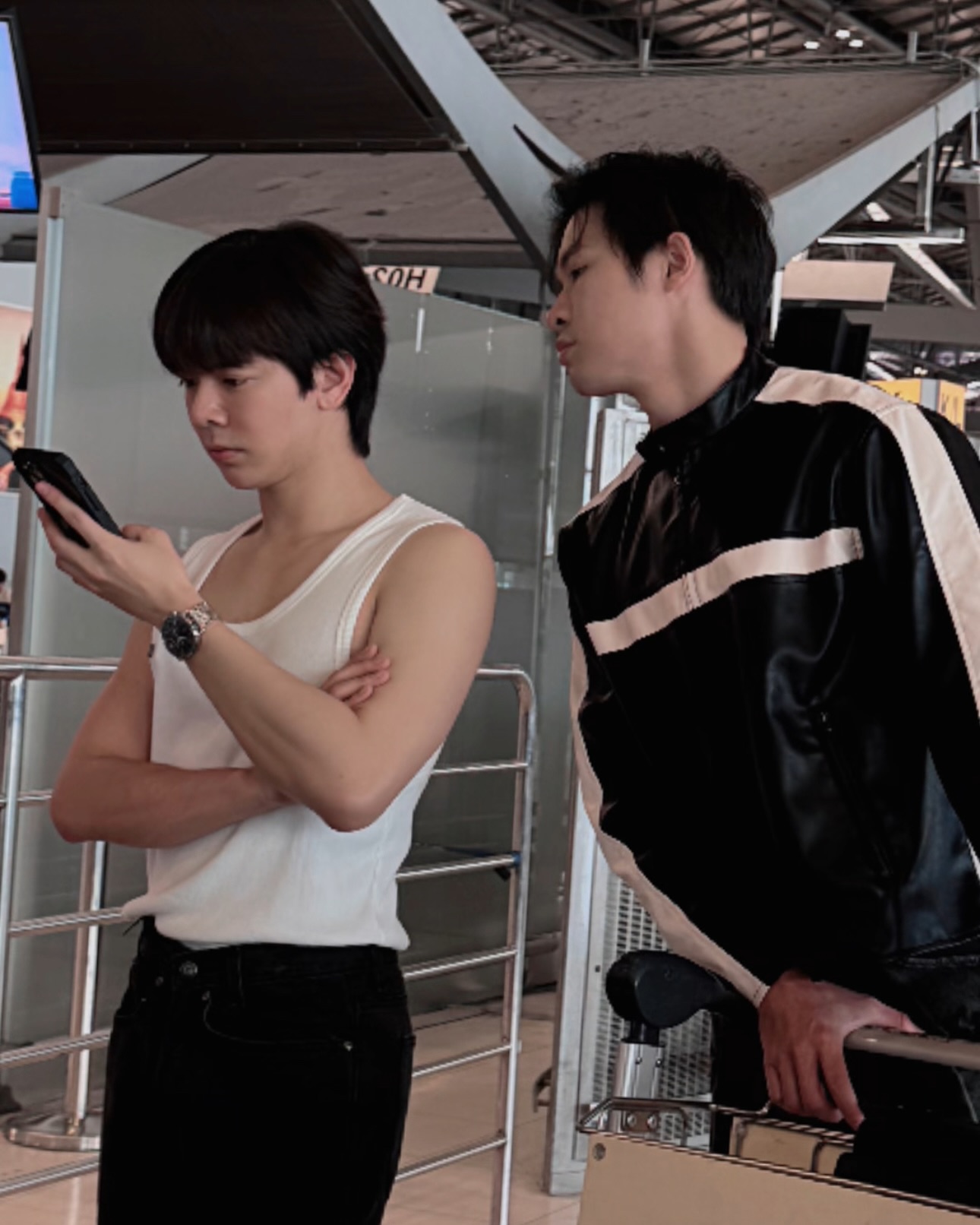 บิลลี่ - ภัทรชนน อ่อนสอาด