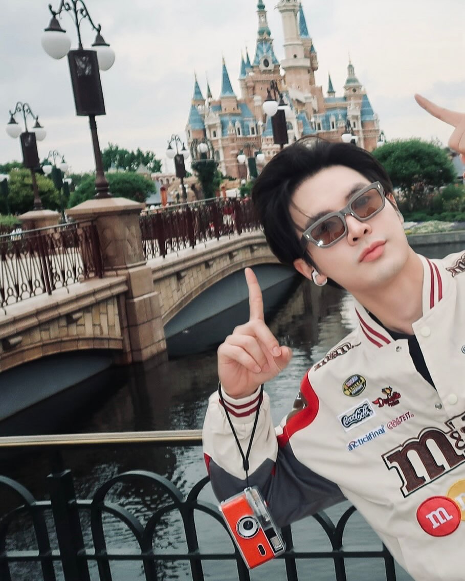 บิลลี่ - ภัทรชนน อ่อนสอาด