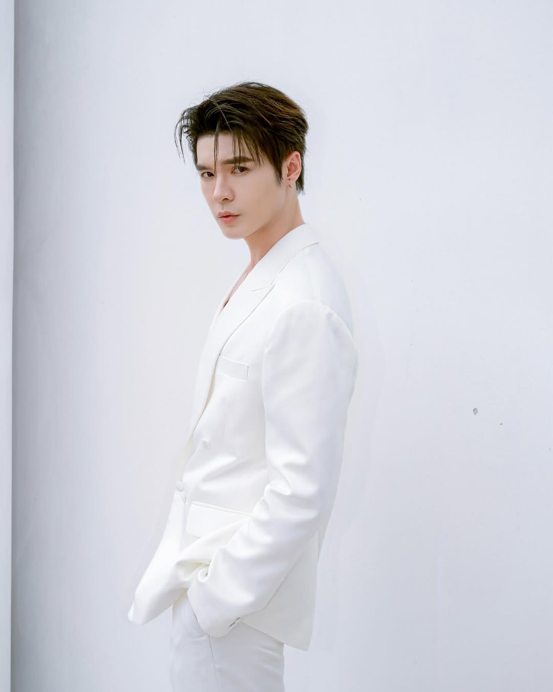 บิลลี่ - ภัทรชนน อ่อนสอาด