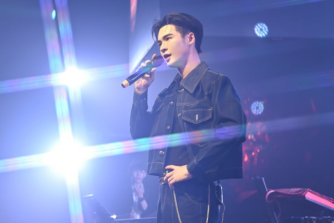 บิลลี่ - ภัทรชนน อ่อนสอาด
