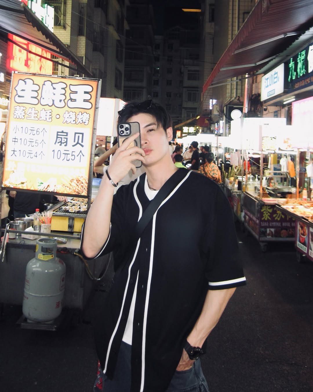 บิลลี่ - ภัทรชนน อ่อนสอาด