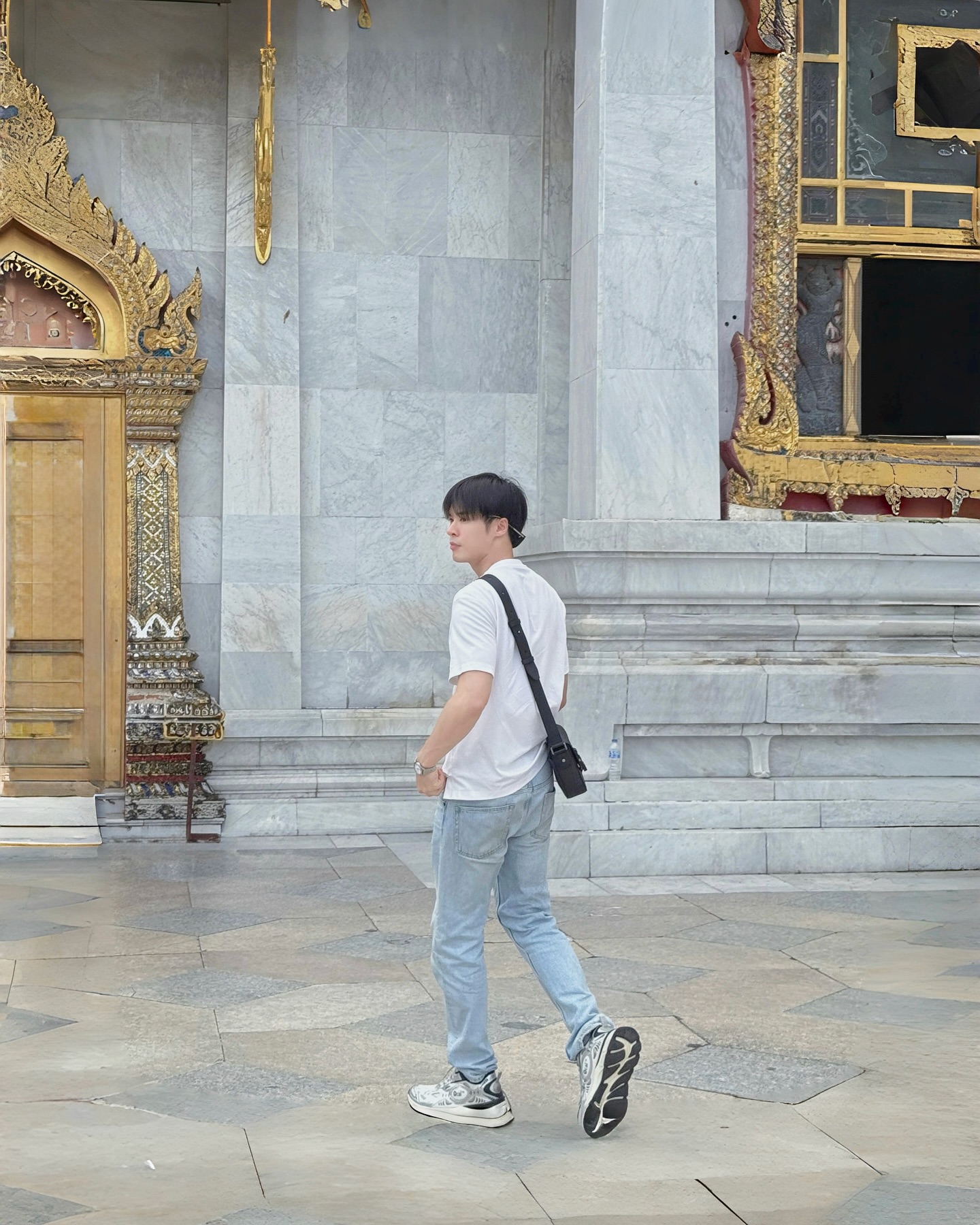 บิลลี่ - ภัทรชนน อ่อนสอาด