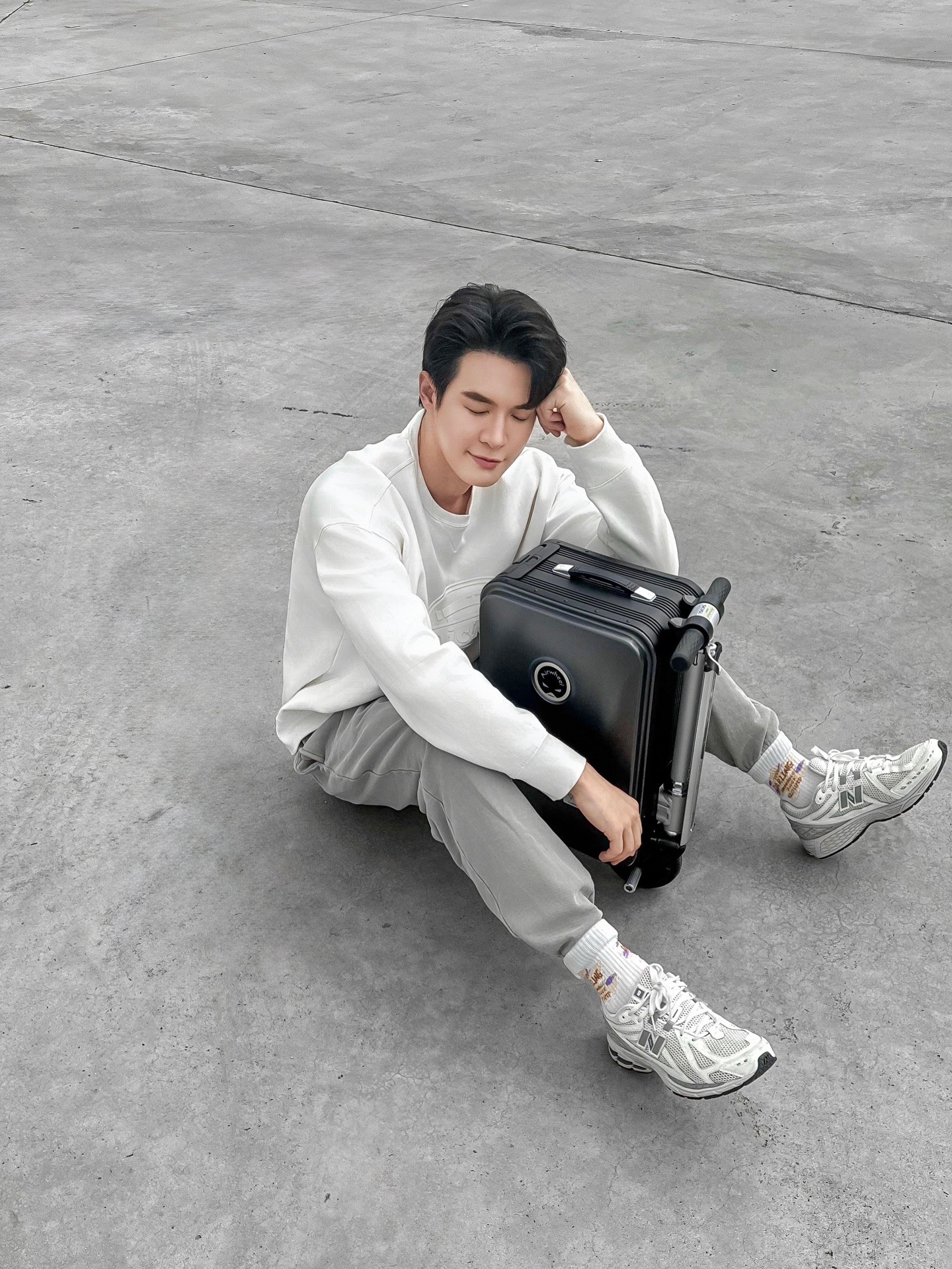 บิลลี่ - ภัทรชนน อ่อนสอาด