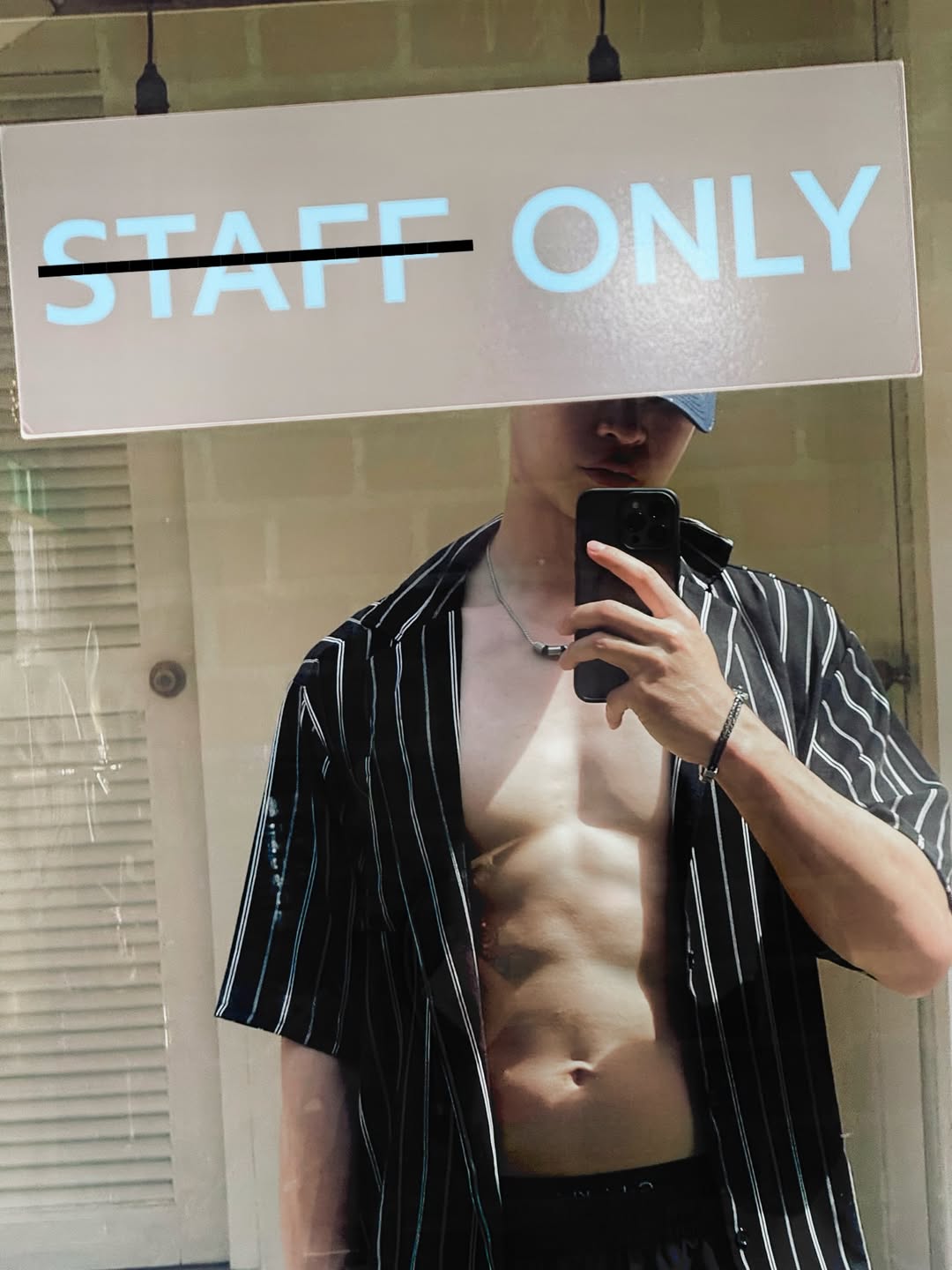 บิลลี่ - ภัทรชนน อ่อนสอาด