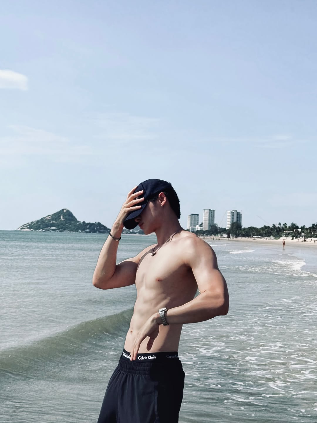 บิลลี่ - ภัทรชนน อ่อนสอาด