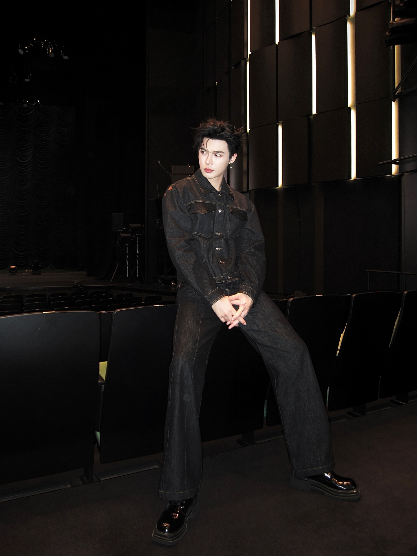 บิลลี่ - ภัทรชนน อ่อนสอาด