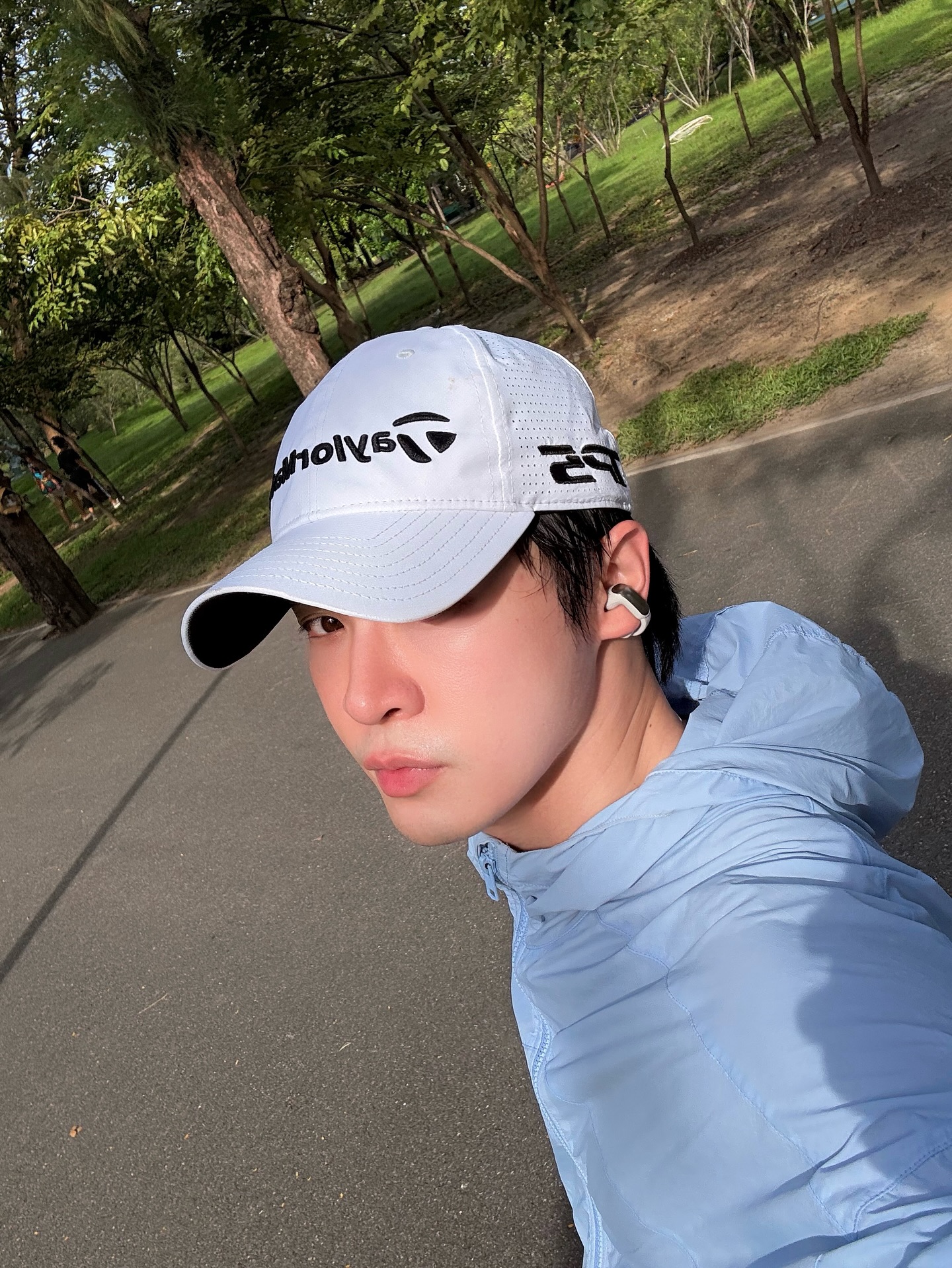 บิลลี่ - ภัทรชนน อ่อนสอาด