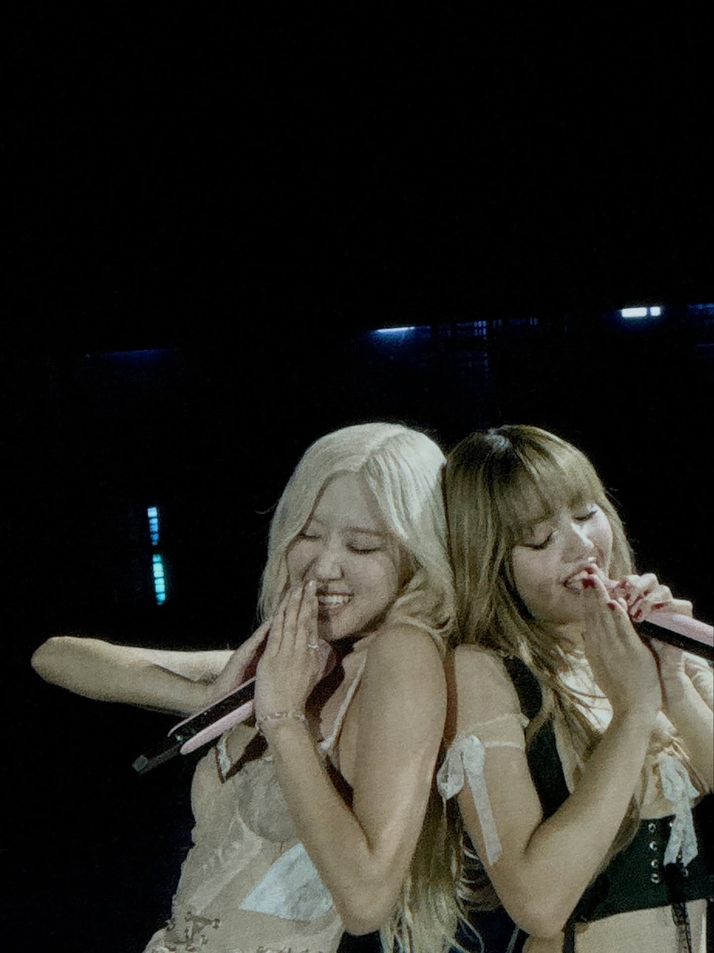 บิลลี่ - ภัทรชนน อ่อนสอาด