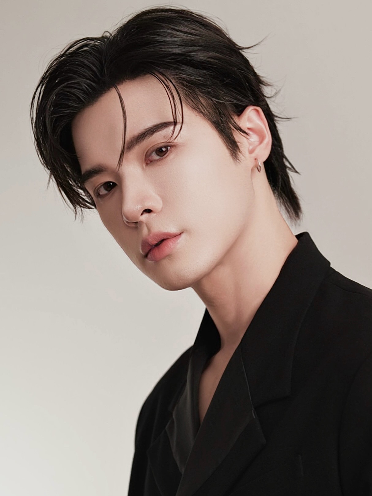 บิลลี่ - ภัทรชนน อ่อนสอาด