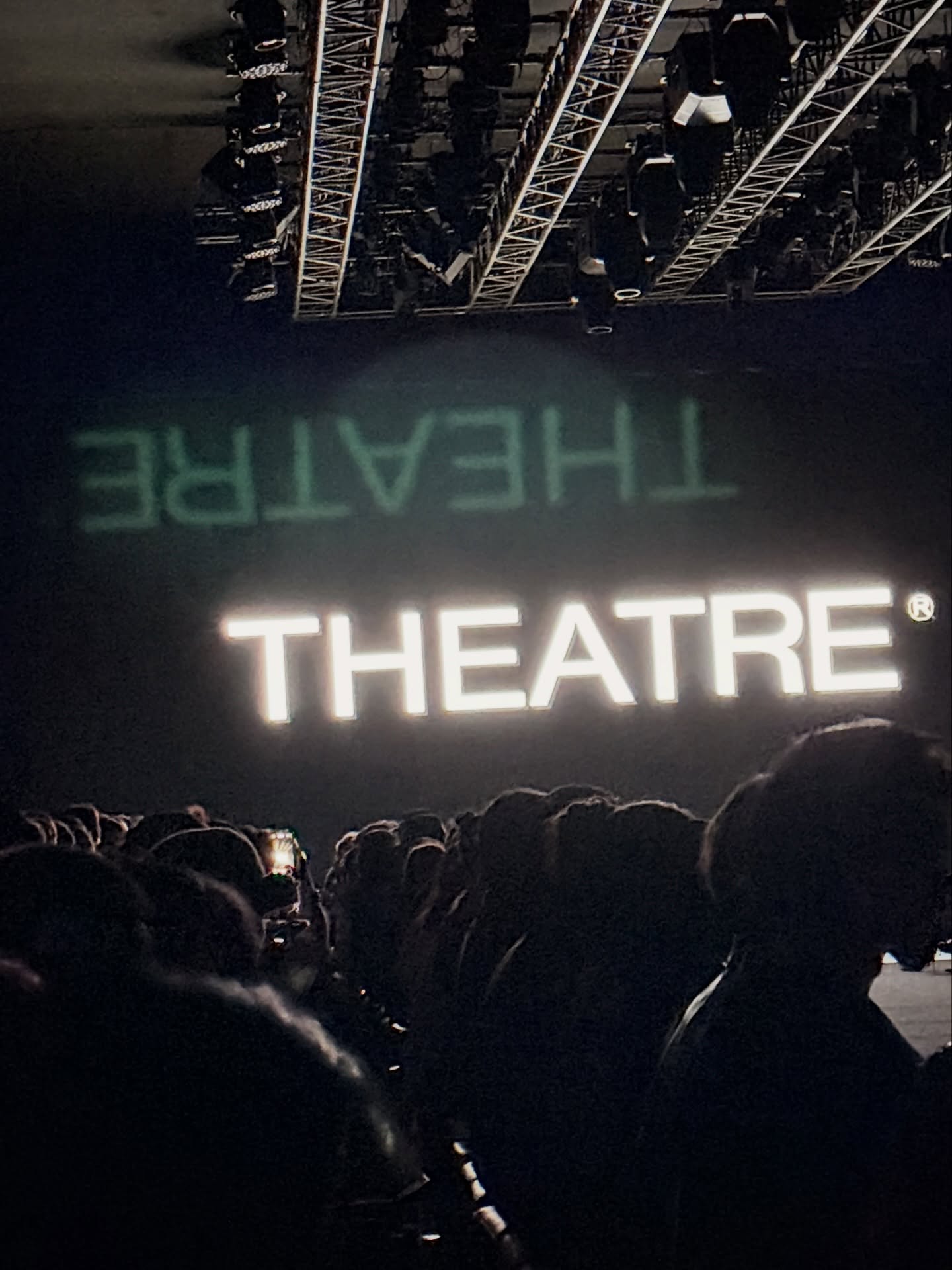 บิลลี่ - ภัทรชนน อ่อนสอาด