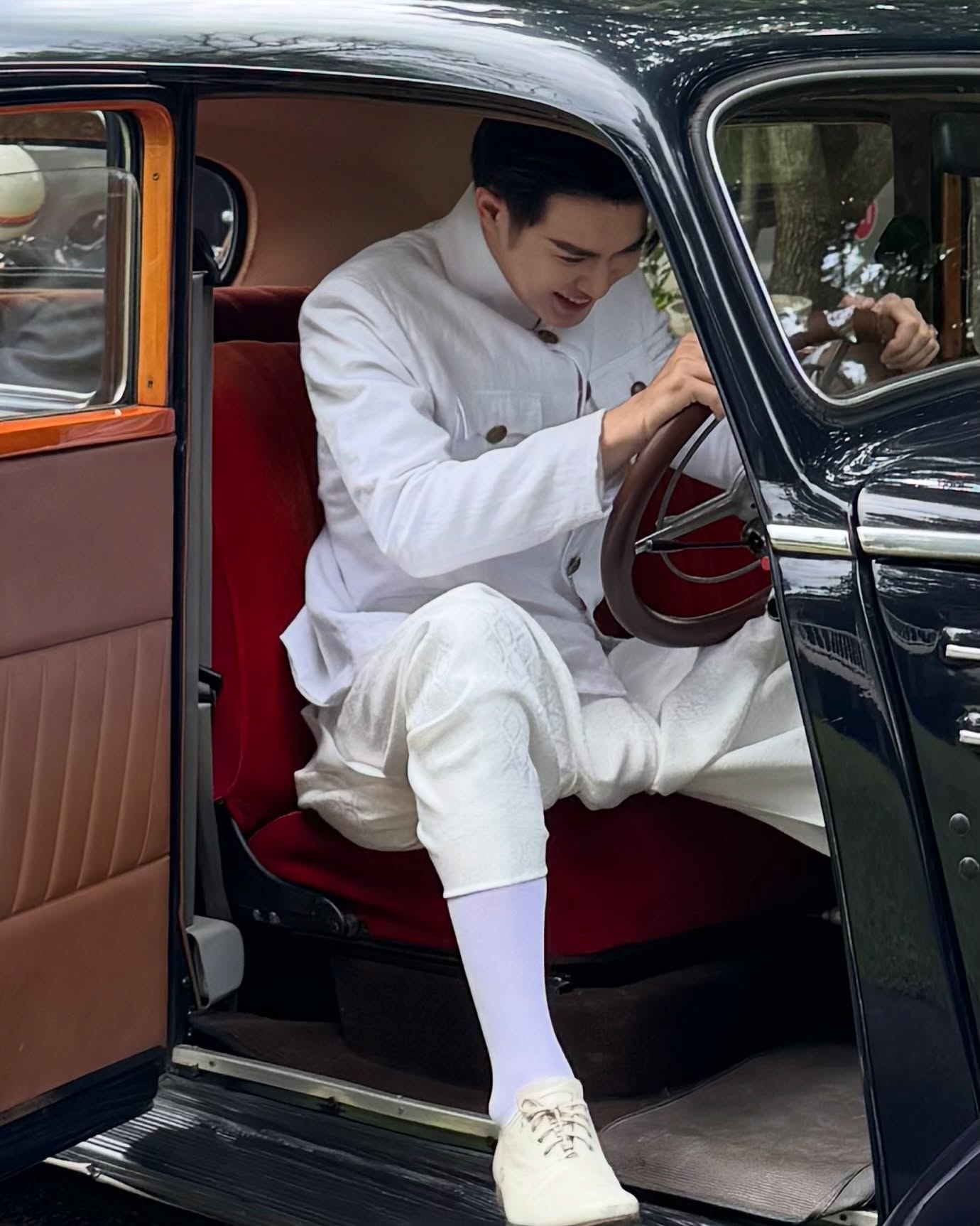 บิลลี่ - ภัทรชนน อ่อนสอาด