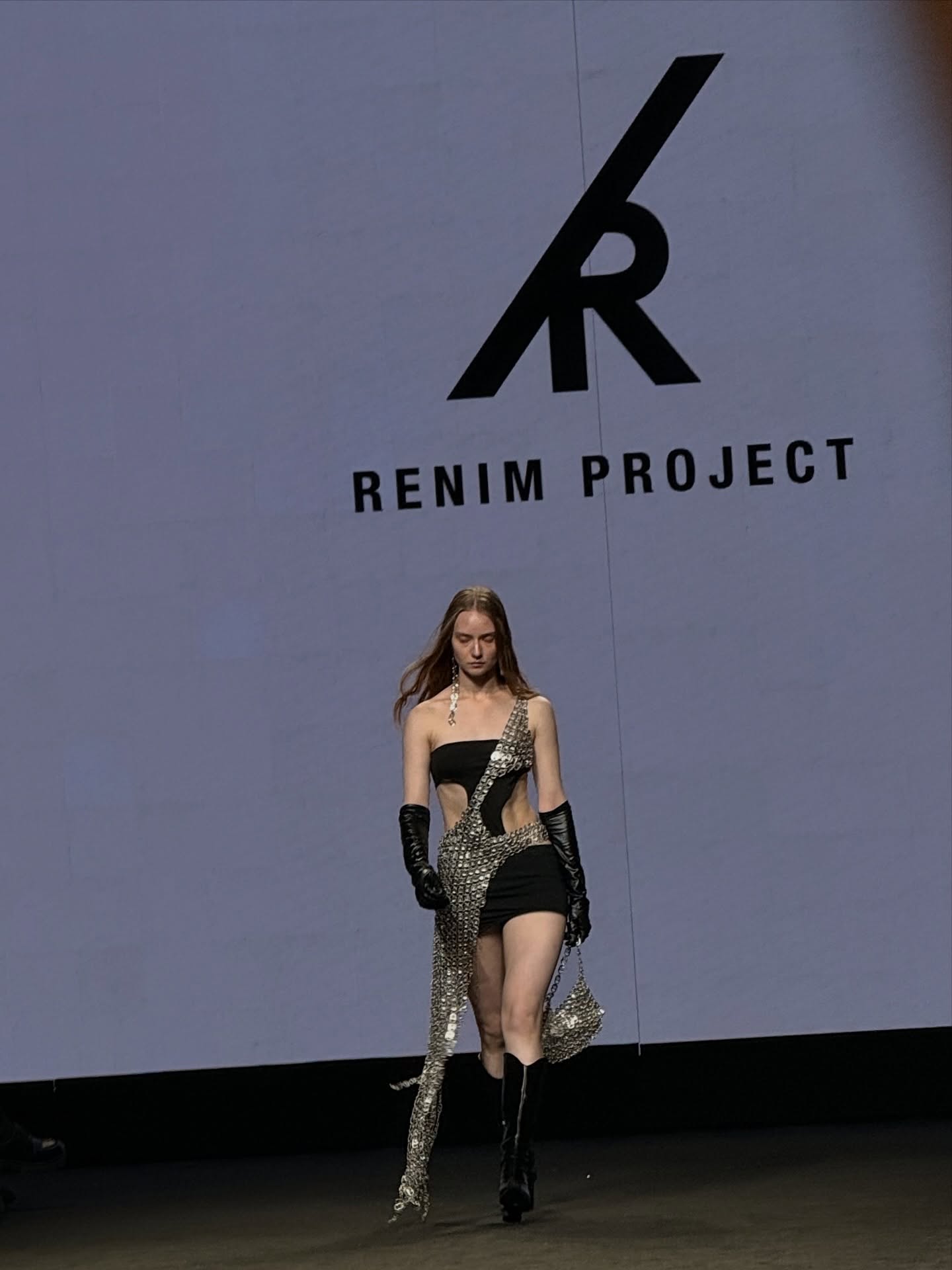 บิลลี่ - ภัทรชนน อ่อนสอาด