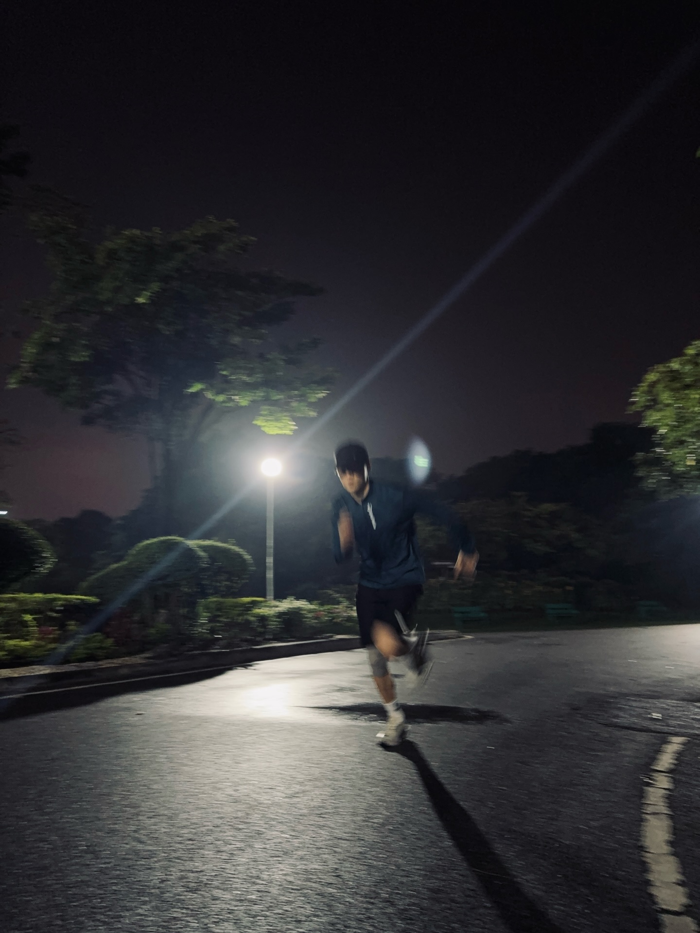 บิลลี่ - ภัทรชนน อ่อนสอาด