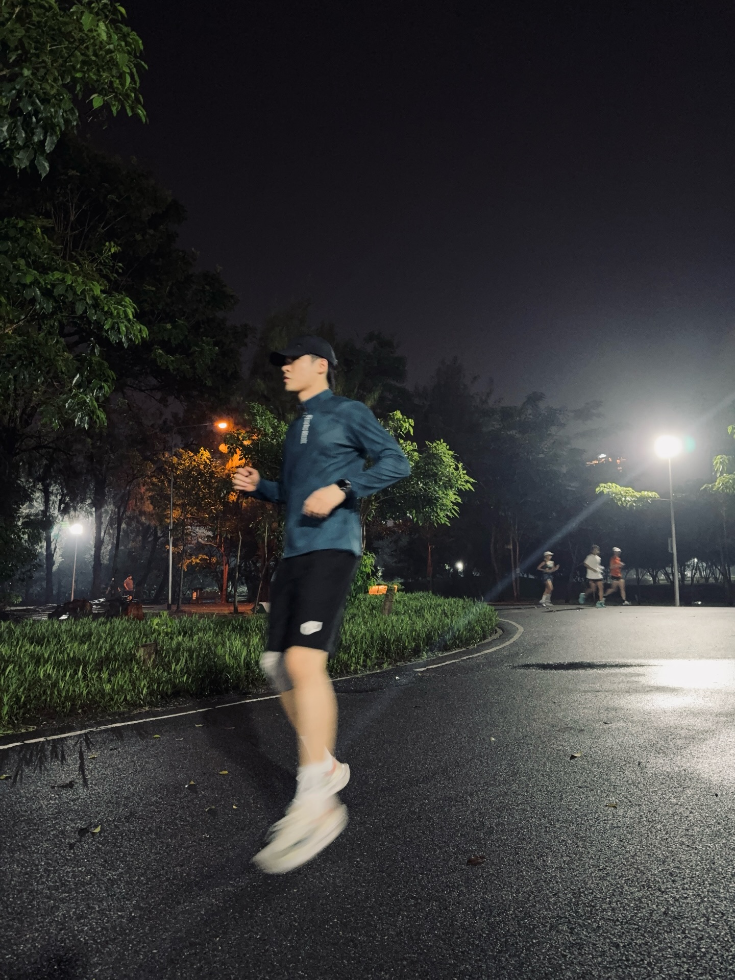 บิลลี่ - ภัทรชนน อ่อนสอาด