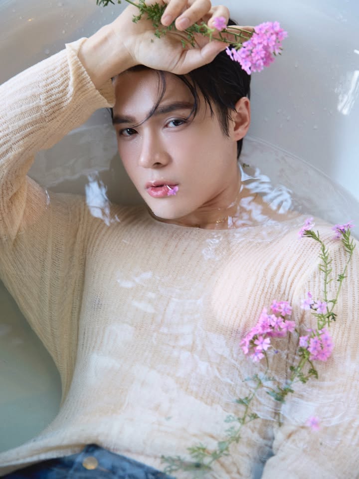 บิลลี่ - ภัทรชนน อ่อนสอาด