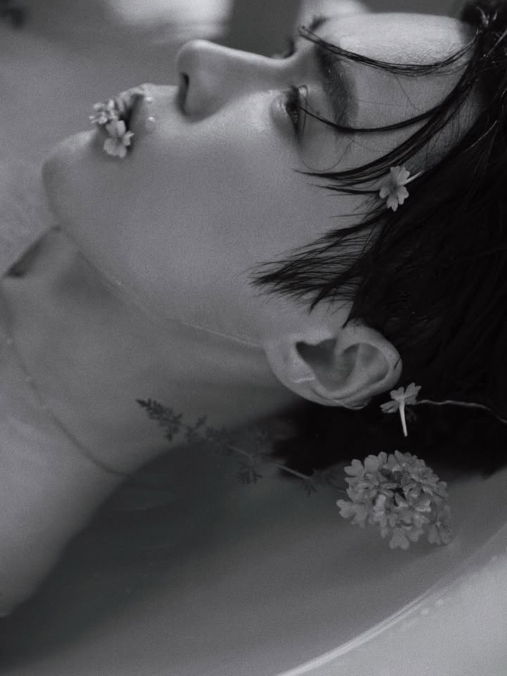 บิลลี่ - ภัทรชนน อ่อนสอาด