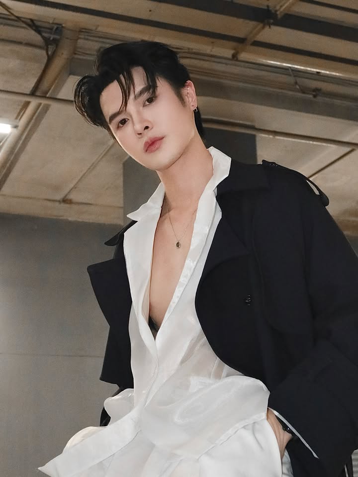 บิลลี่ - ภัทรชนน อ่อนสอาด