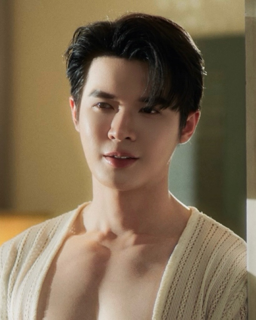 บิลลี่ - ภัทรชนน อ่อนสอาด