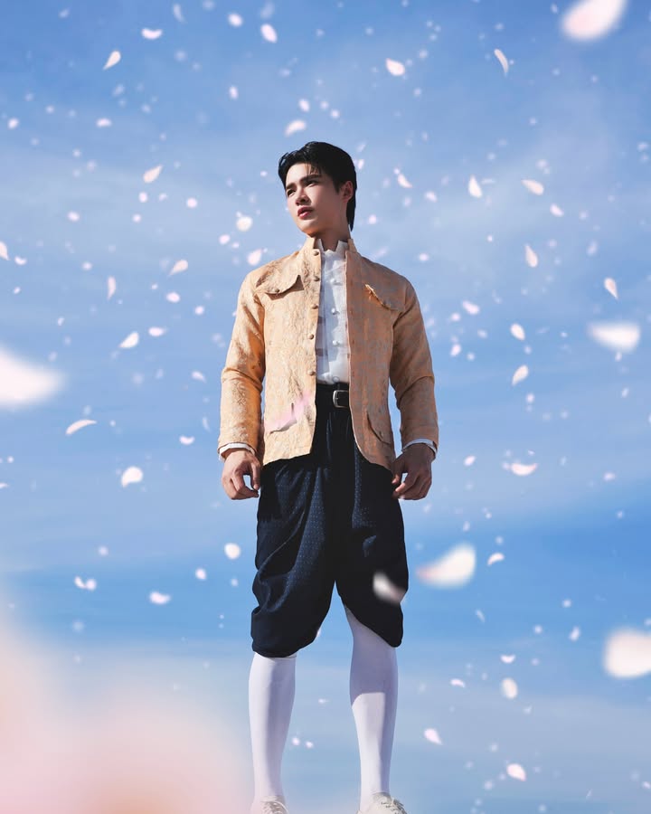 บิลลี่ - ภัทรชนน อ่อนสอาด